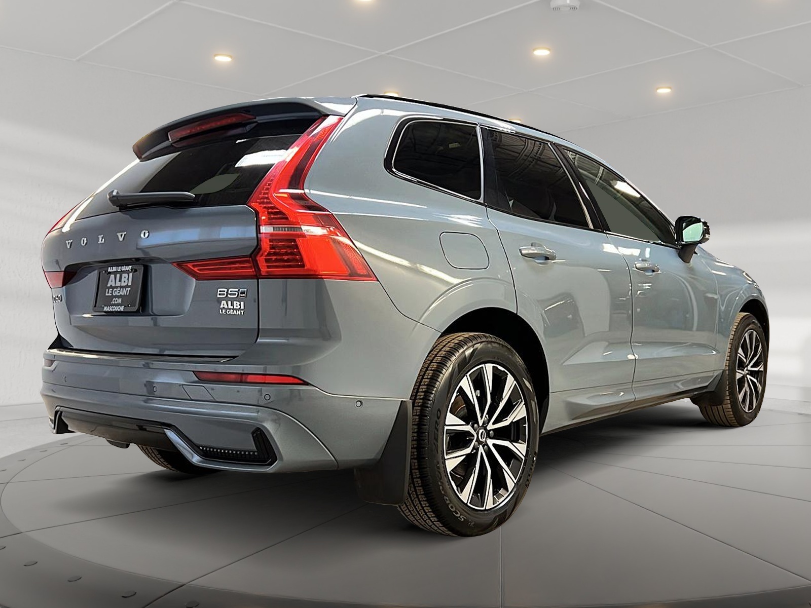 Volvo XC60 2024 - Image #4