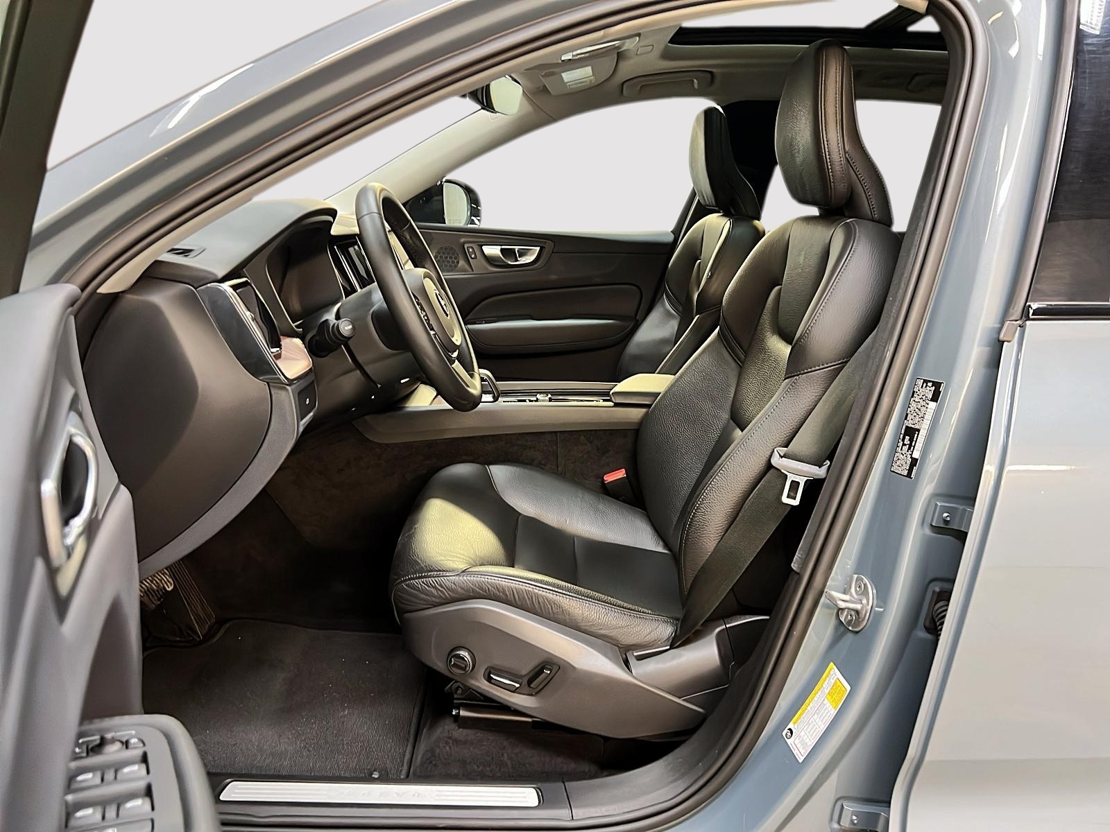 Volvo XC60 2024 - Image #7