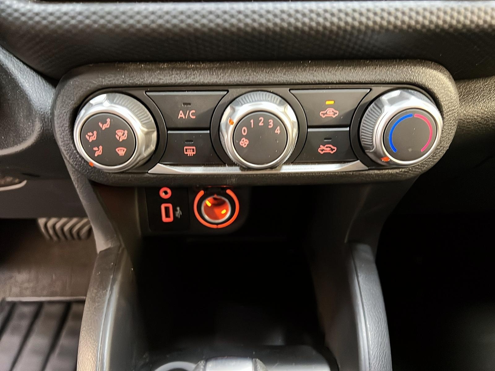 Nissan Kicks 2023 - Image #14