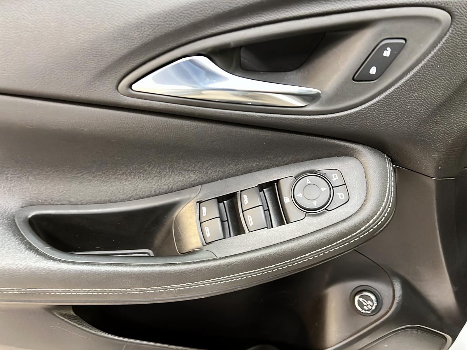 Buick Encore GX SELECT TOIT PANO 4RM 2023 - image #23