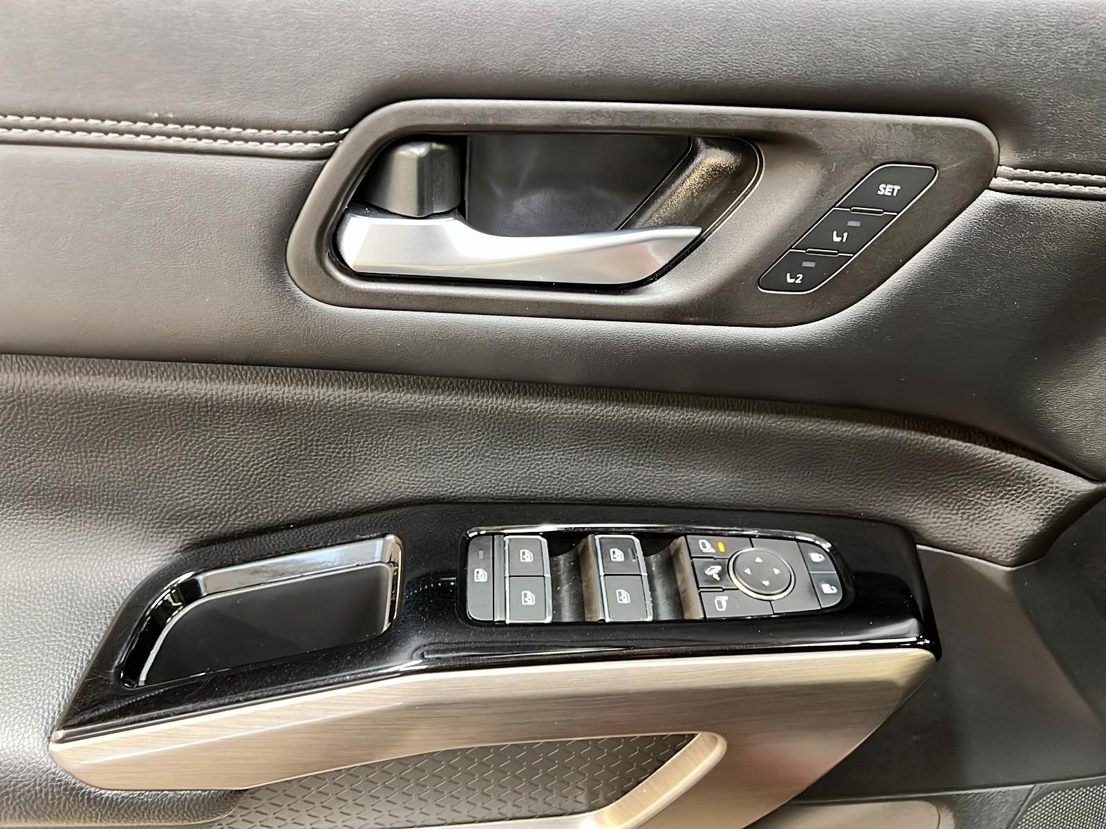 Nissan Pathfinder PLATINUM CUIR TOIT PANO NAV 4RM 2024 - image #26