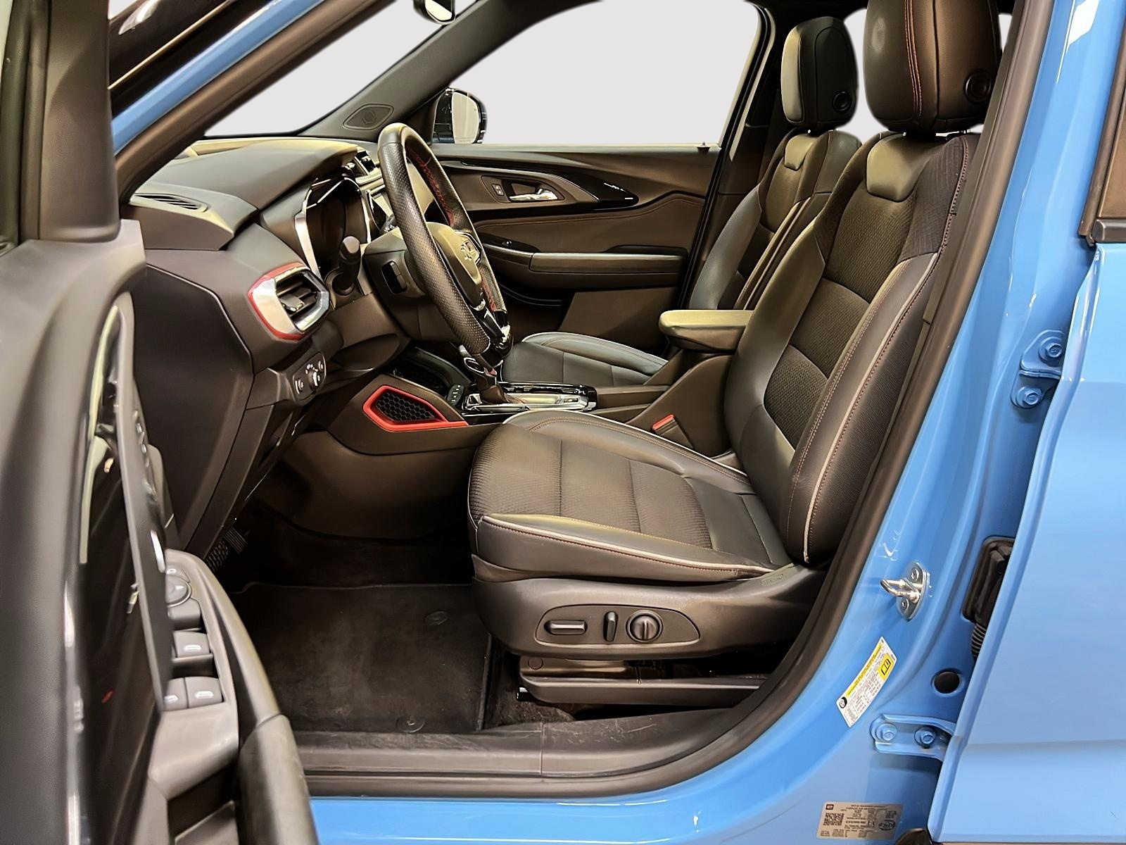 Chevrolet Trailblazer 1RS TOIT PANO 4RM 2023 - image #7