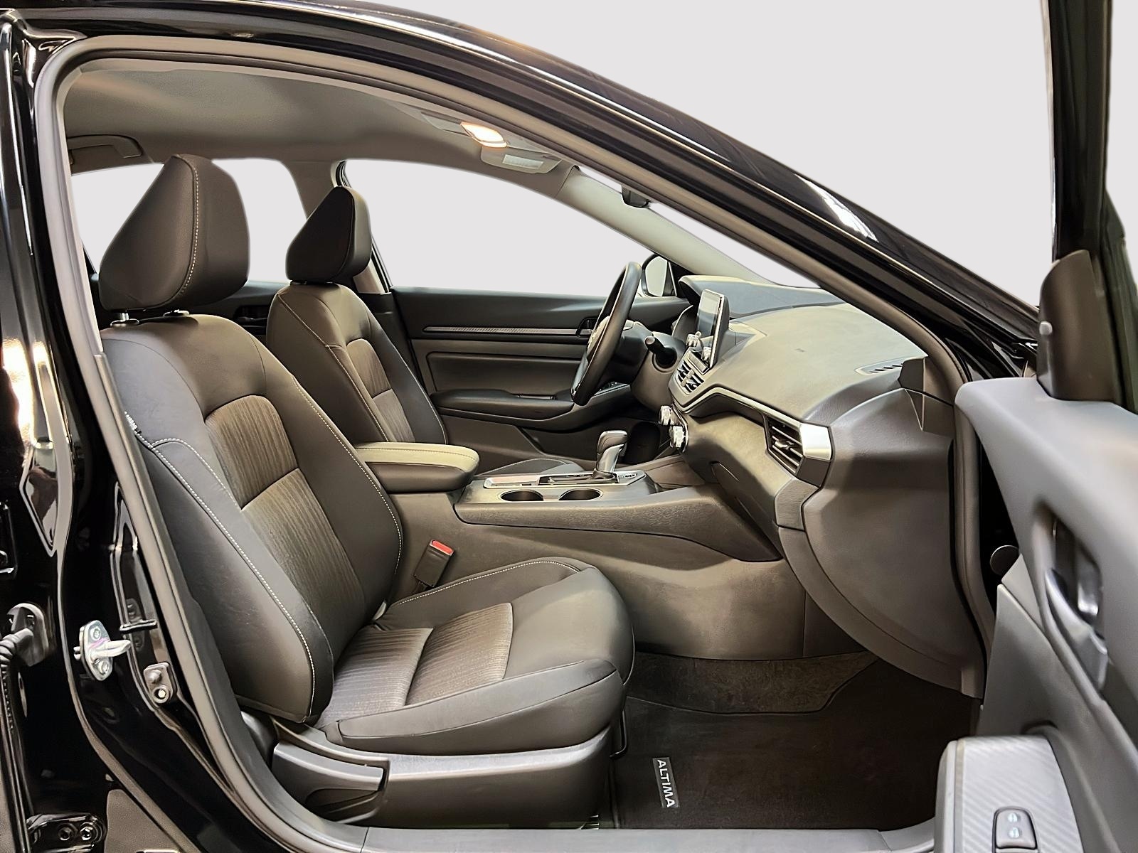 Nissan Altima 2024 - Image #8
