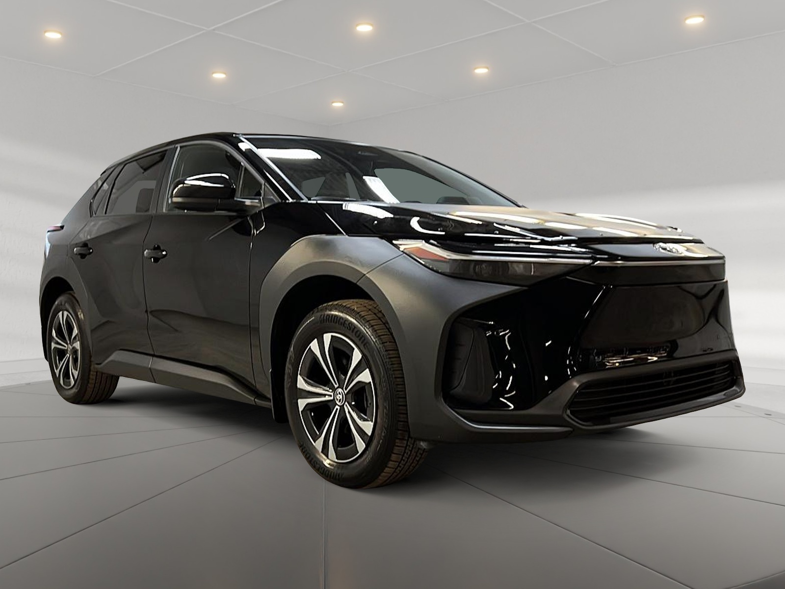 Toyota bZ4X 2023 - Image #3