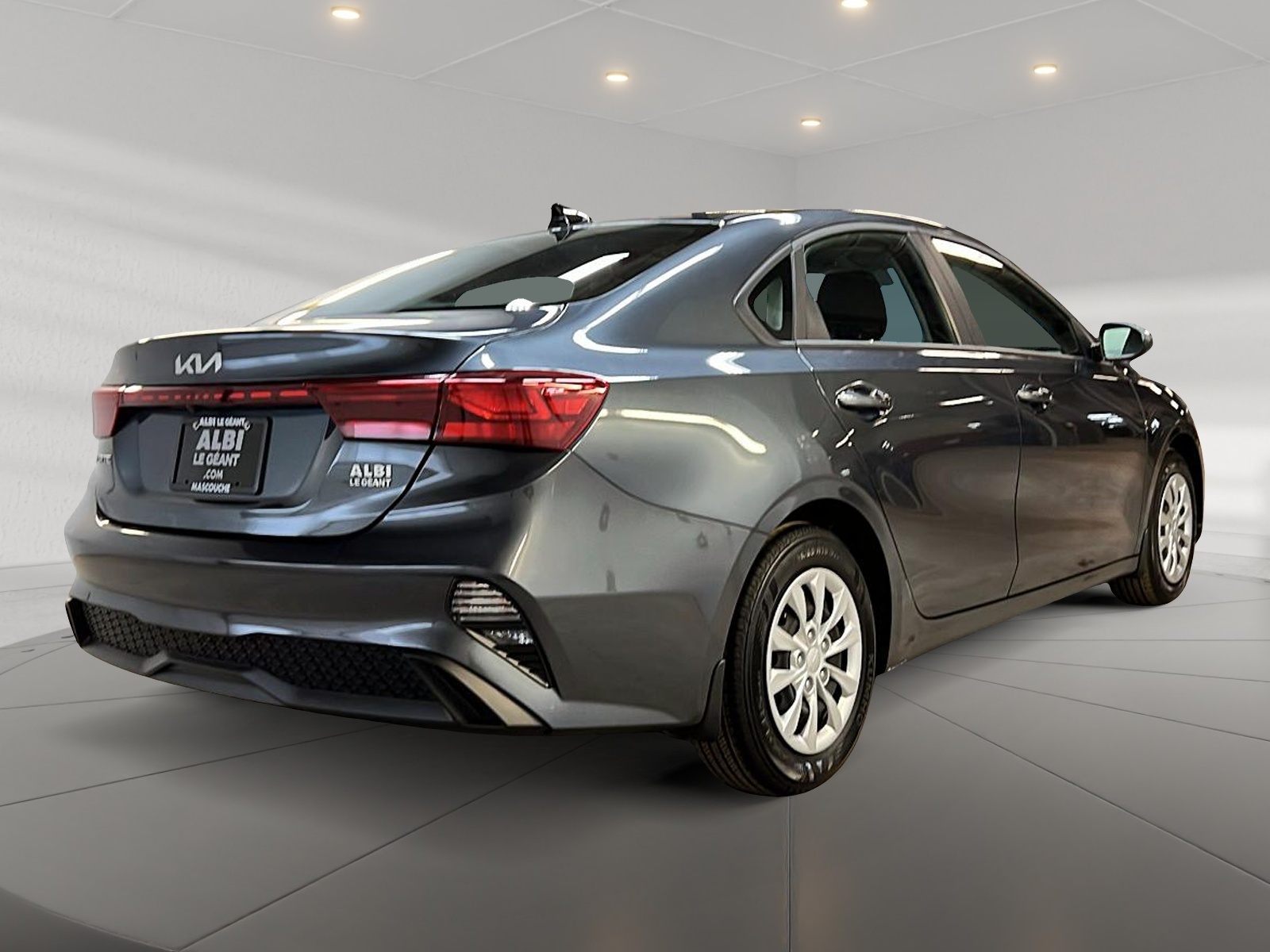 Kia Forte 2023 - Image #4