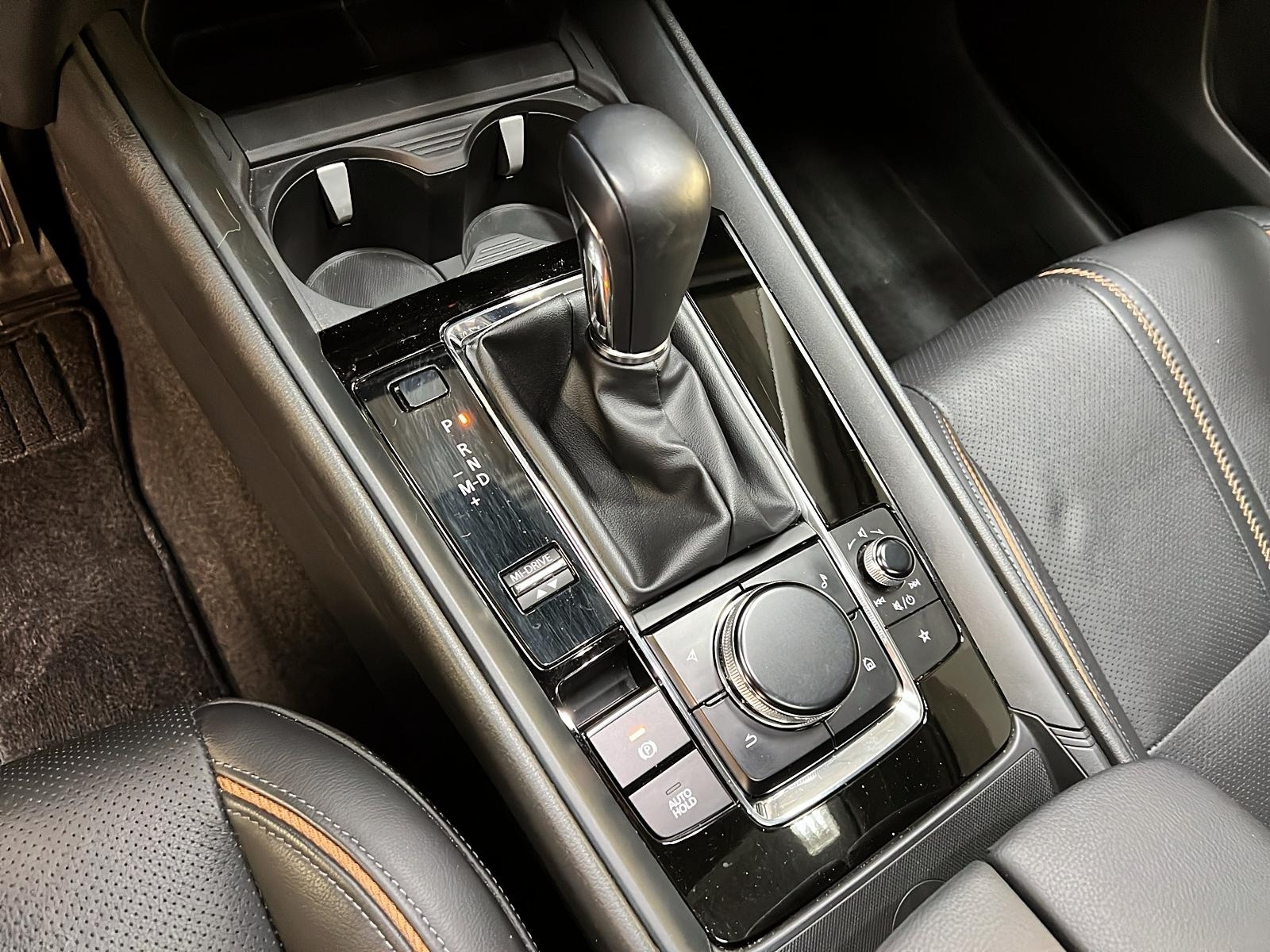 Mazda CX-50 GT CUIR TOIT PANO NAV 4RM 2024 - image #16