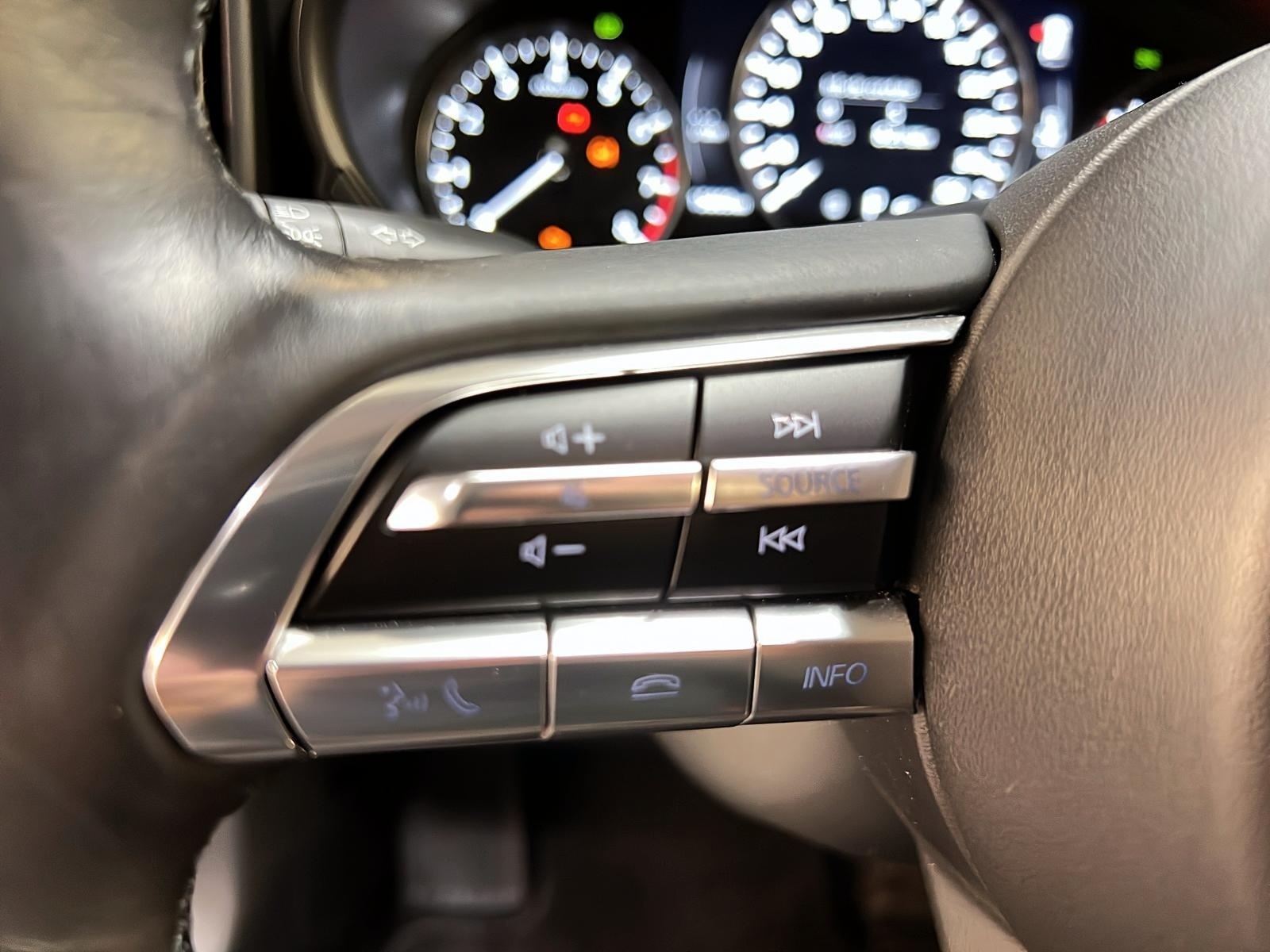 Mazda CX-50 GT CUIR TOIT PANO NAV 4RM 2024 - image #23