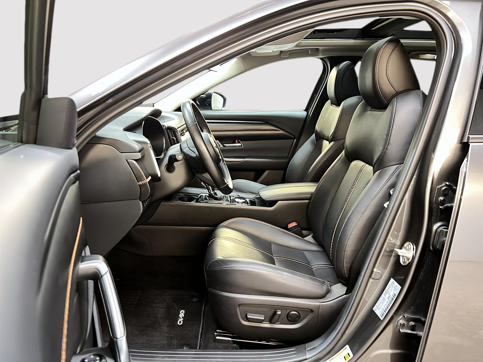 Mazda CX-50 GT CUIR TOIT PANO NAV 4RM 2024 - image #7