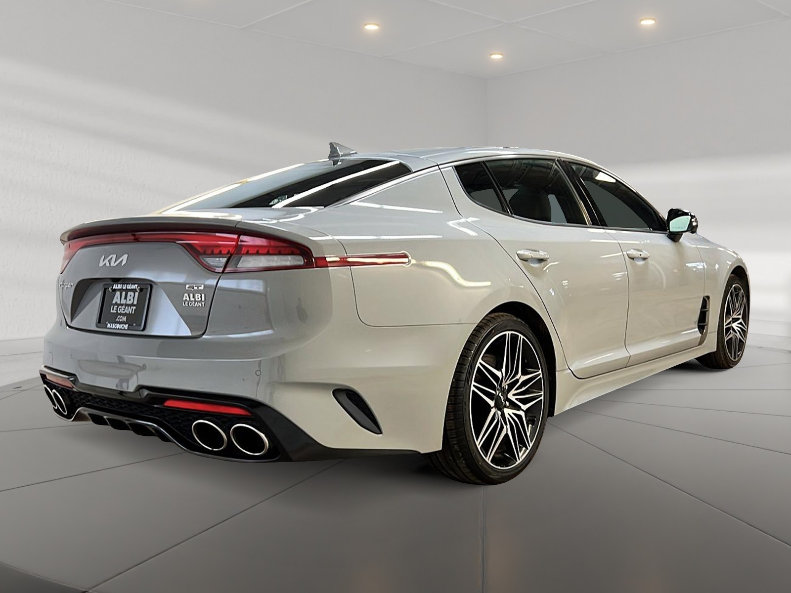 Kia Stinger GT ELITE TOIT NAV 3.3T 4RM 2023 - image #4