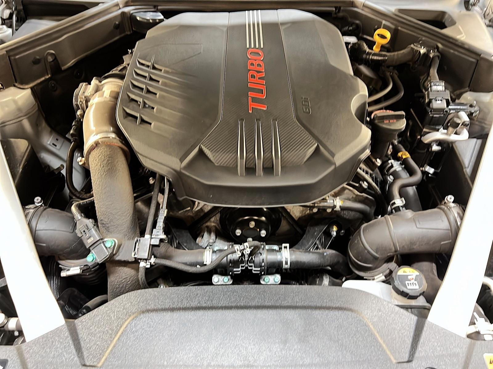 Kia Stinger GT ELITE TOIT NAV 3.3T 4RM 2023 - image #12