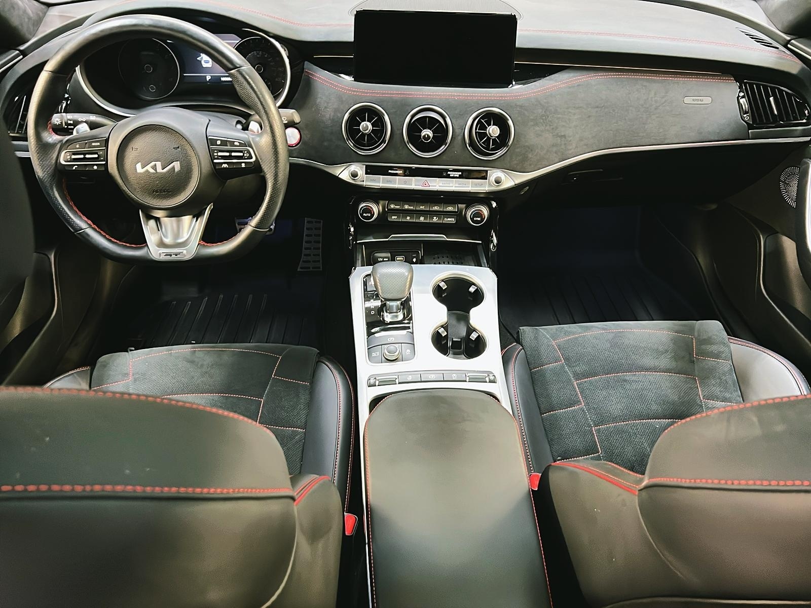 Kia Stinger GT ELITE TOIT NAV 3.3T 4RM 2023 - image #11