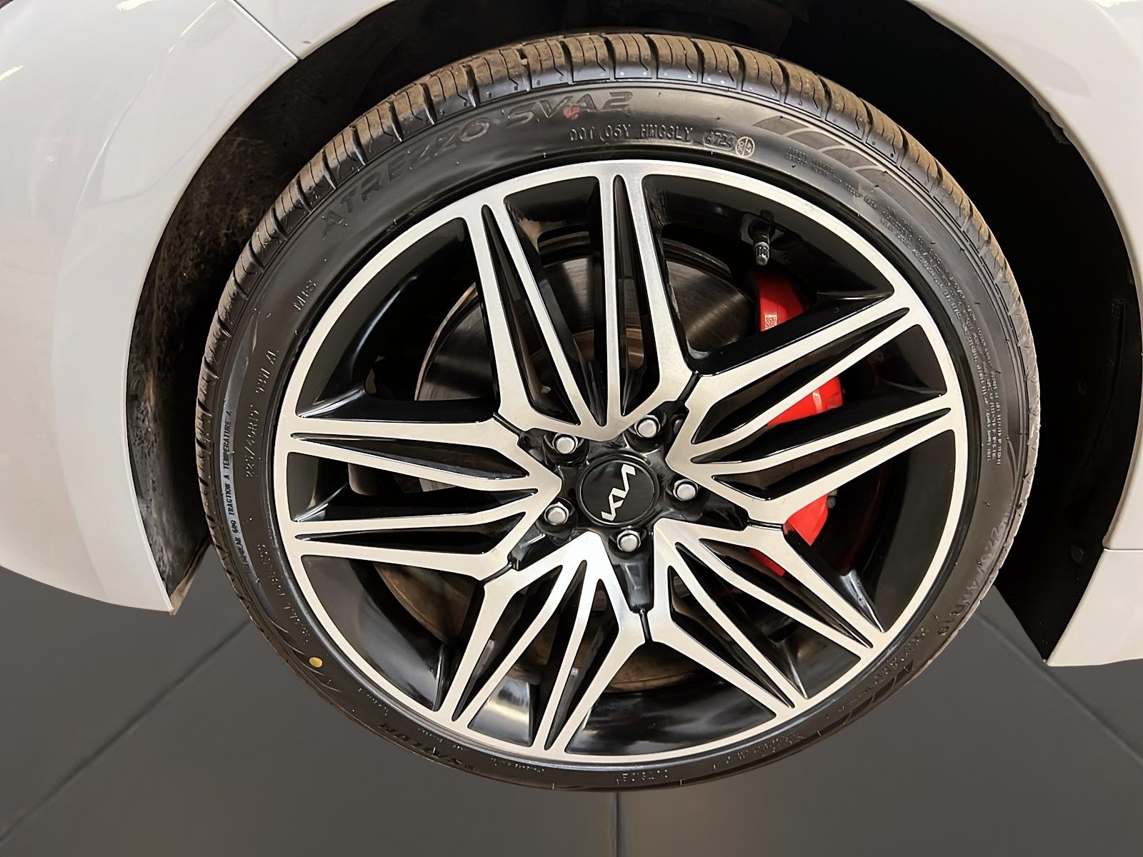 Kia Stinger GT ELITE TOIT NAV 3.3T 4RM 2023 - image #30