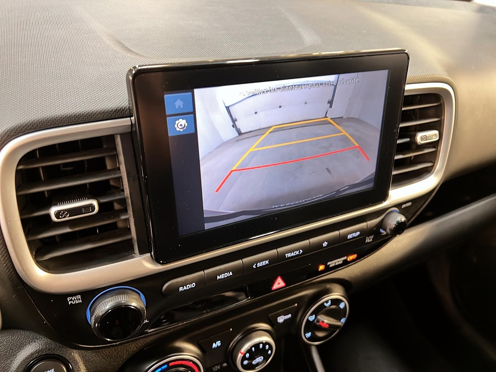 Hyundai Venue 2023 - Image #16
