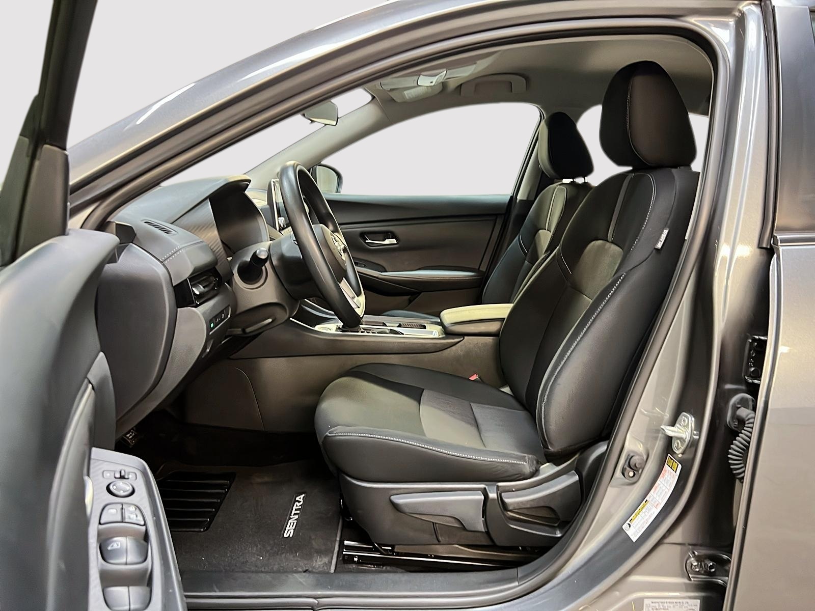 Nissan Sentra SV 2023 - image #7