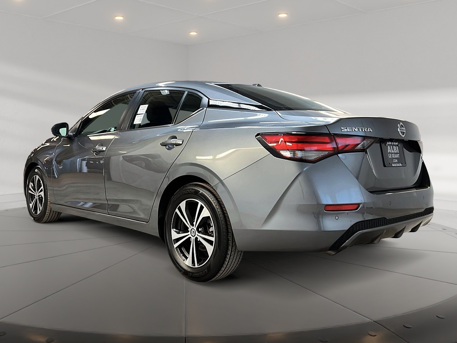 Nissan Sentra SV 2023 - image #6