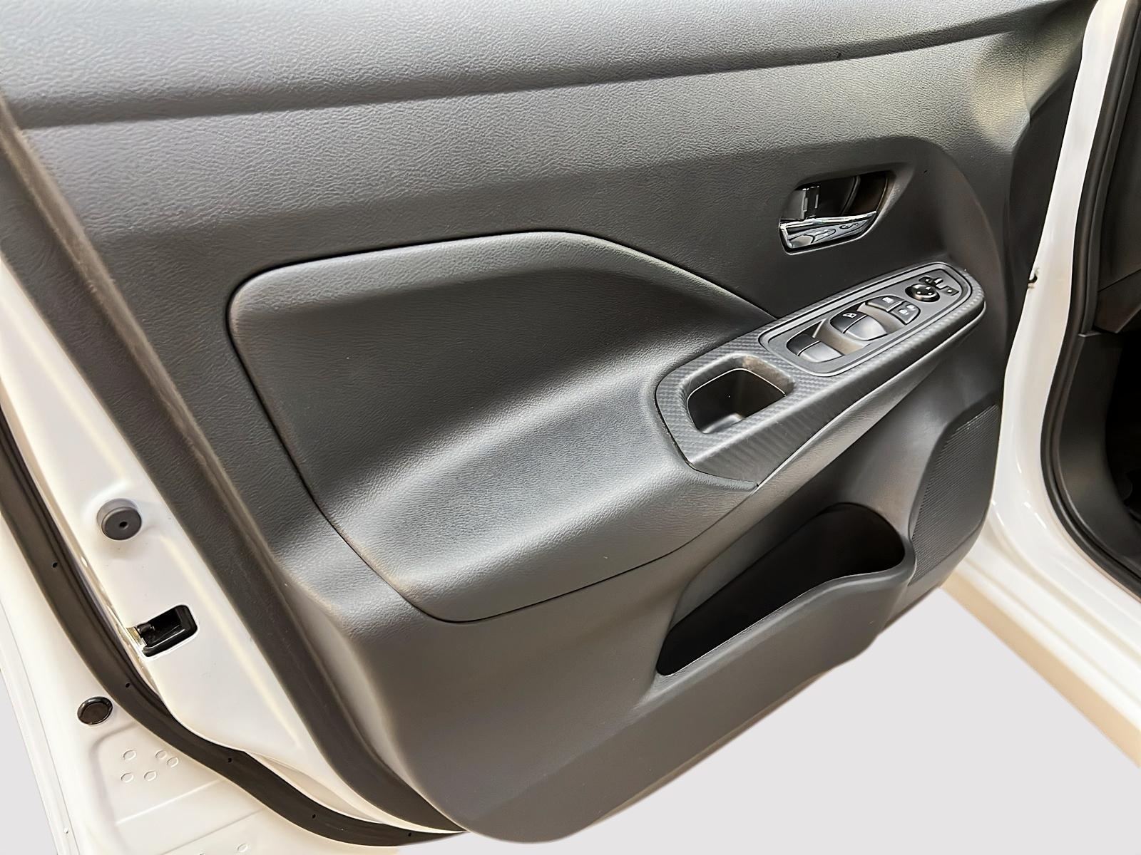 Nissan Versa SV 2024 - image #21