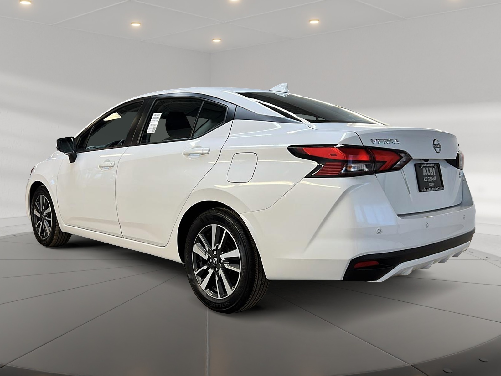 Nissan Versa 2024 - Image #6