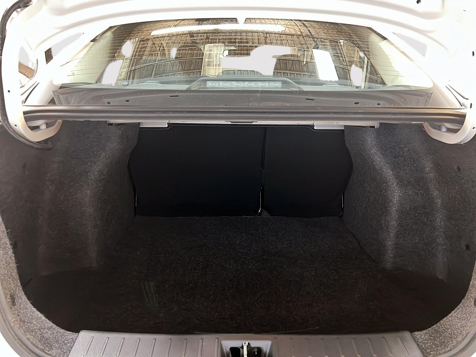 Nissan Versa SV 2024 - image #12