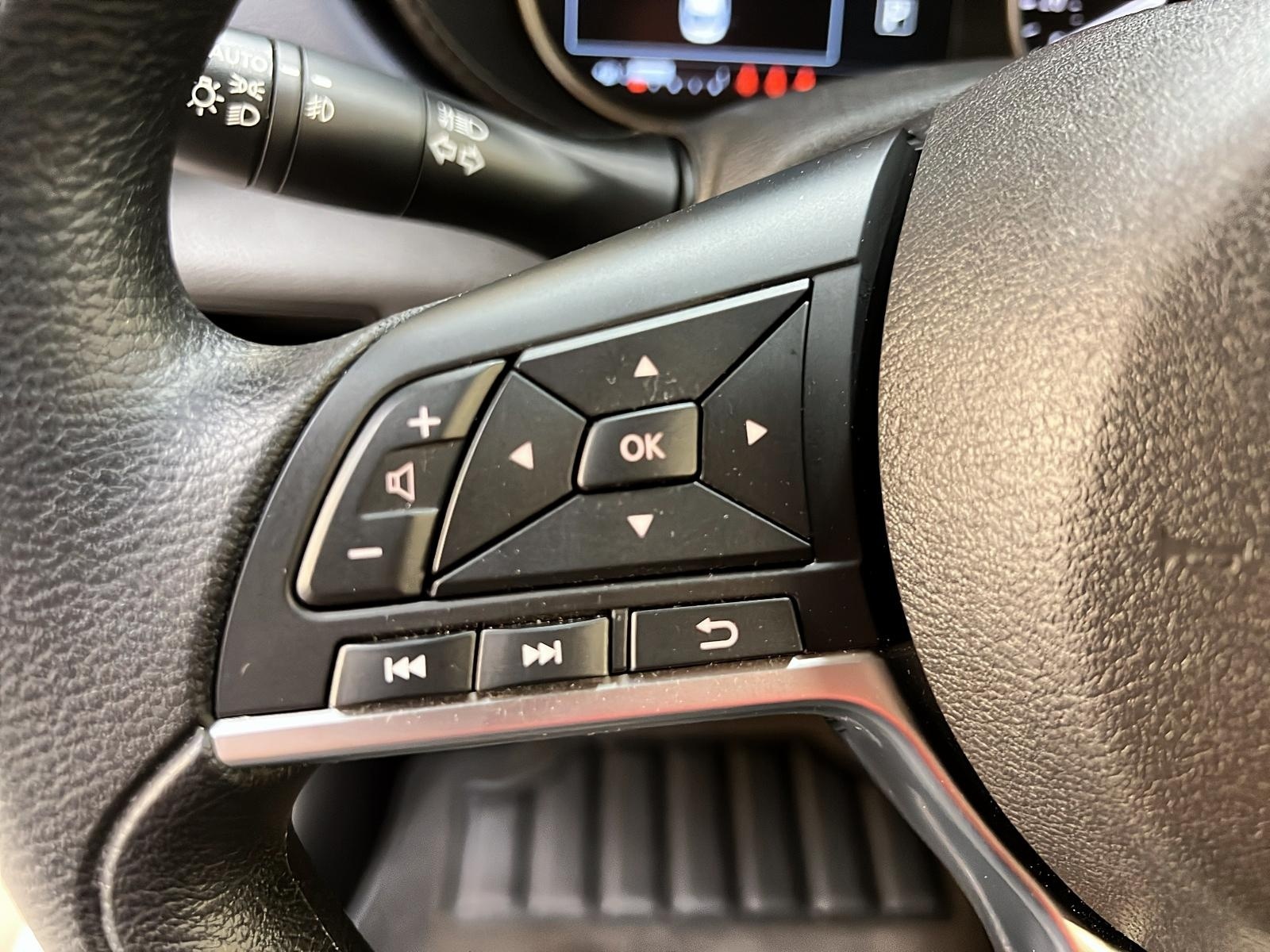 Nissan Versa SV 2024 - image #19