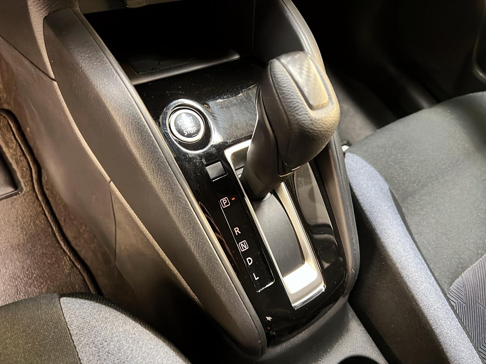 Nissan Versa SV 2024 - image #13