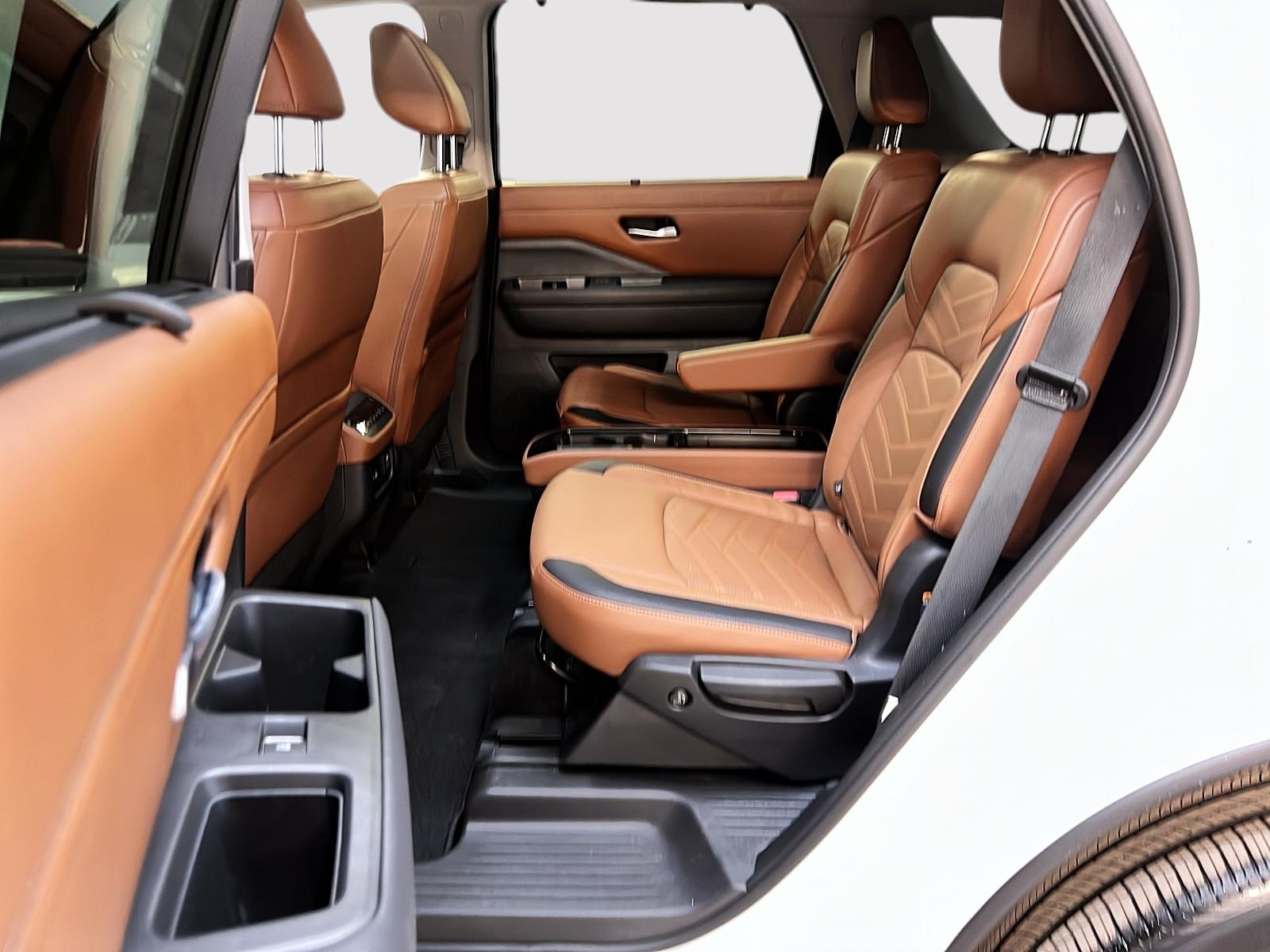 Nissan Pathfinder 2024 - Image #9
