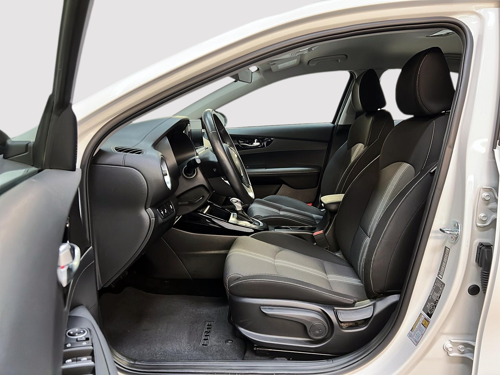 Kia Forte EX 2024 - image #7