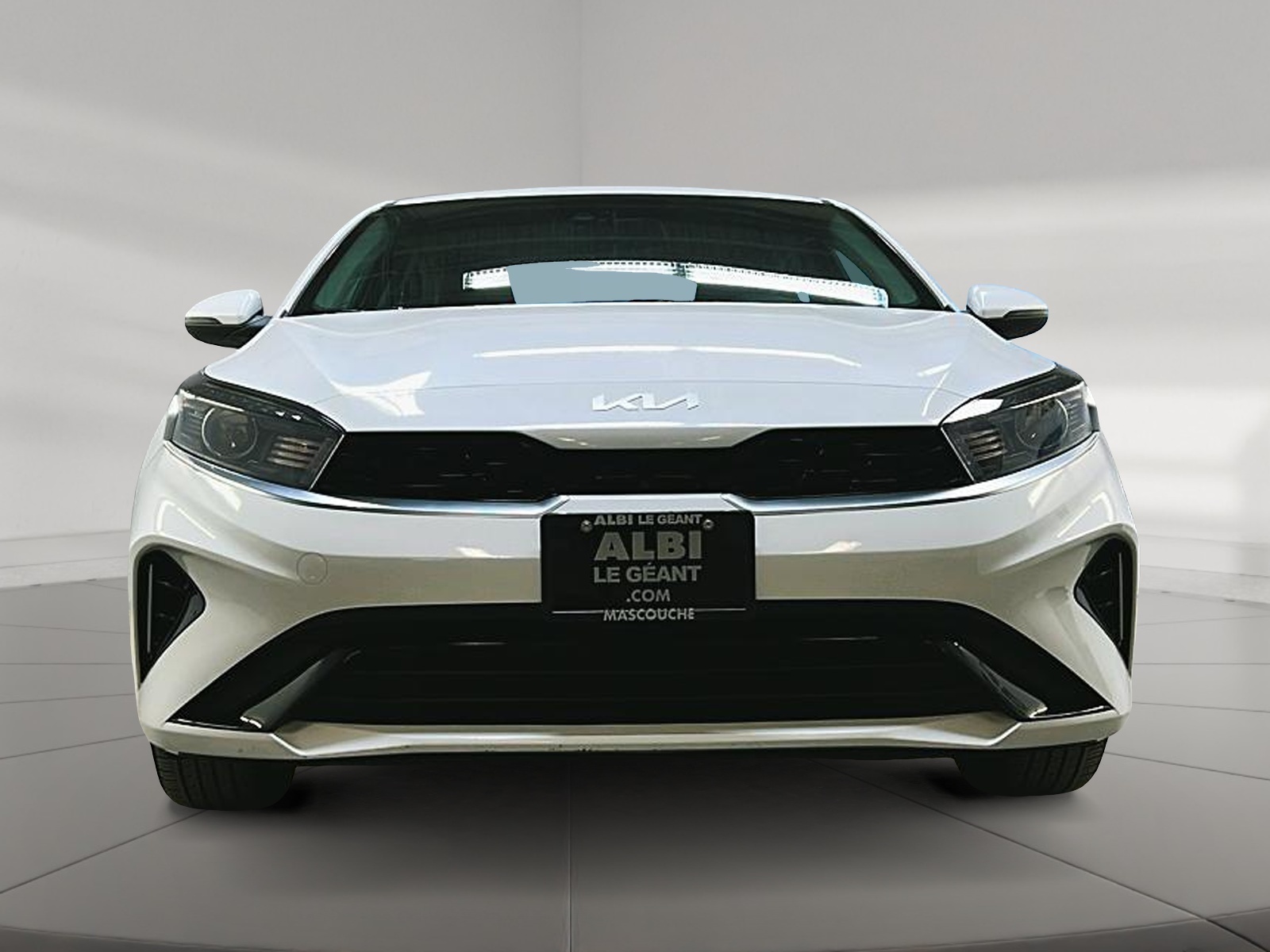 Kia Forte 2024 - Image #2