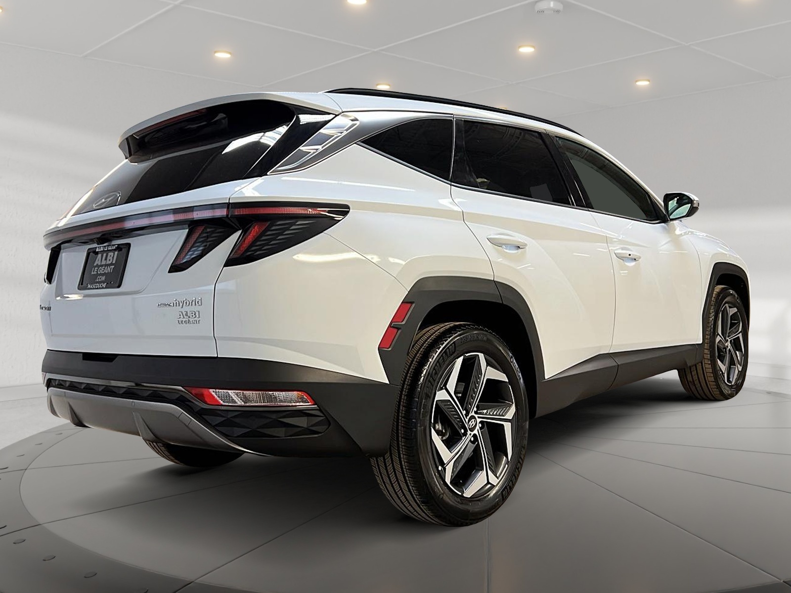 Hyundai Tucson LUXURY HIBRYD CUIR TOIT PANO NAV 4RM 2024 - image #4