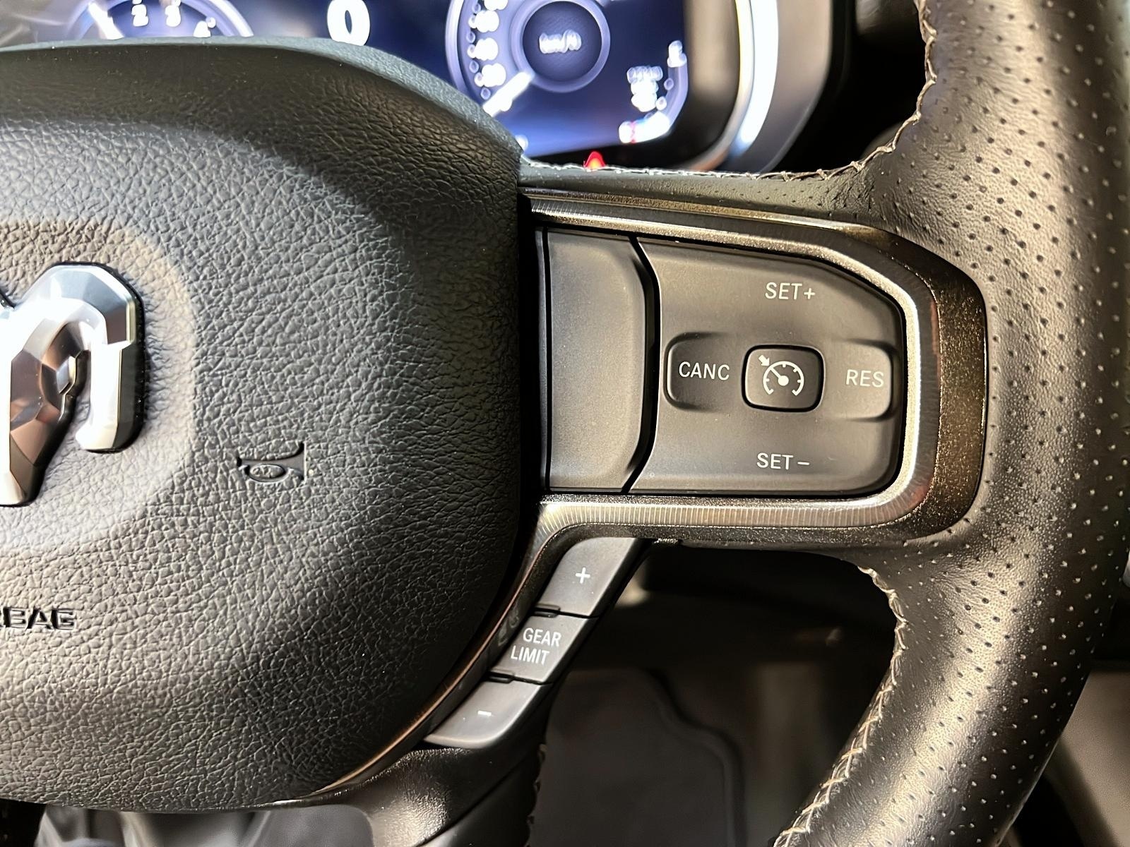 RAM 1500 SPORT 5.7 HEMI eTORQUE CREW CAB NAV 4X4 2023 - image #19