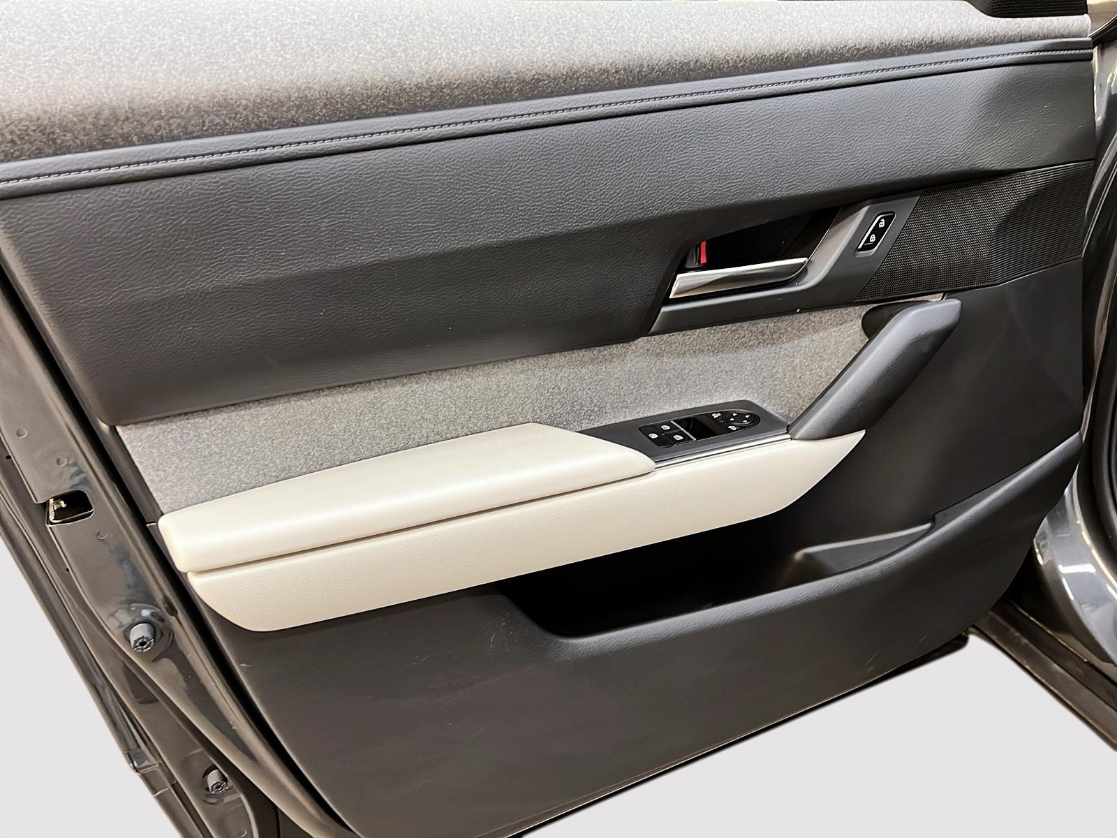 Mazda MX-30 GS NAV 2023 - image #24