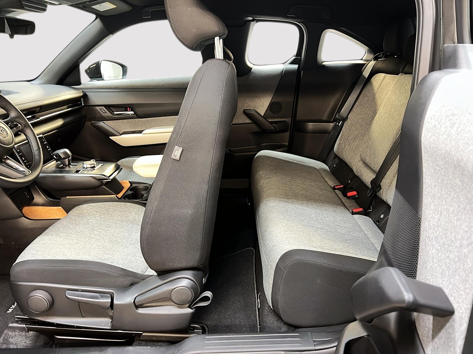 Mazda MX-30 2023 - Image #9
