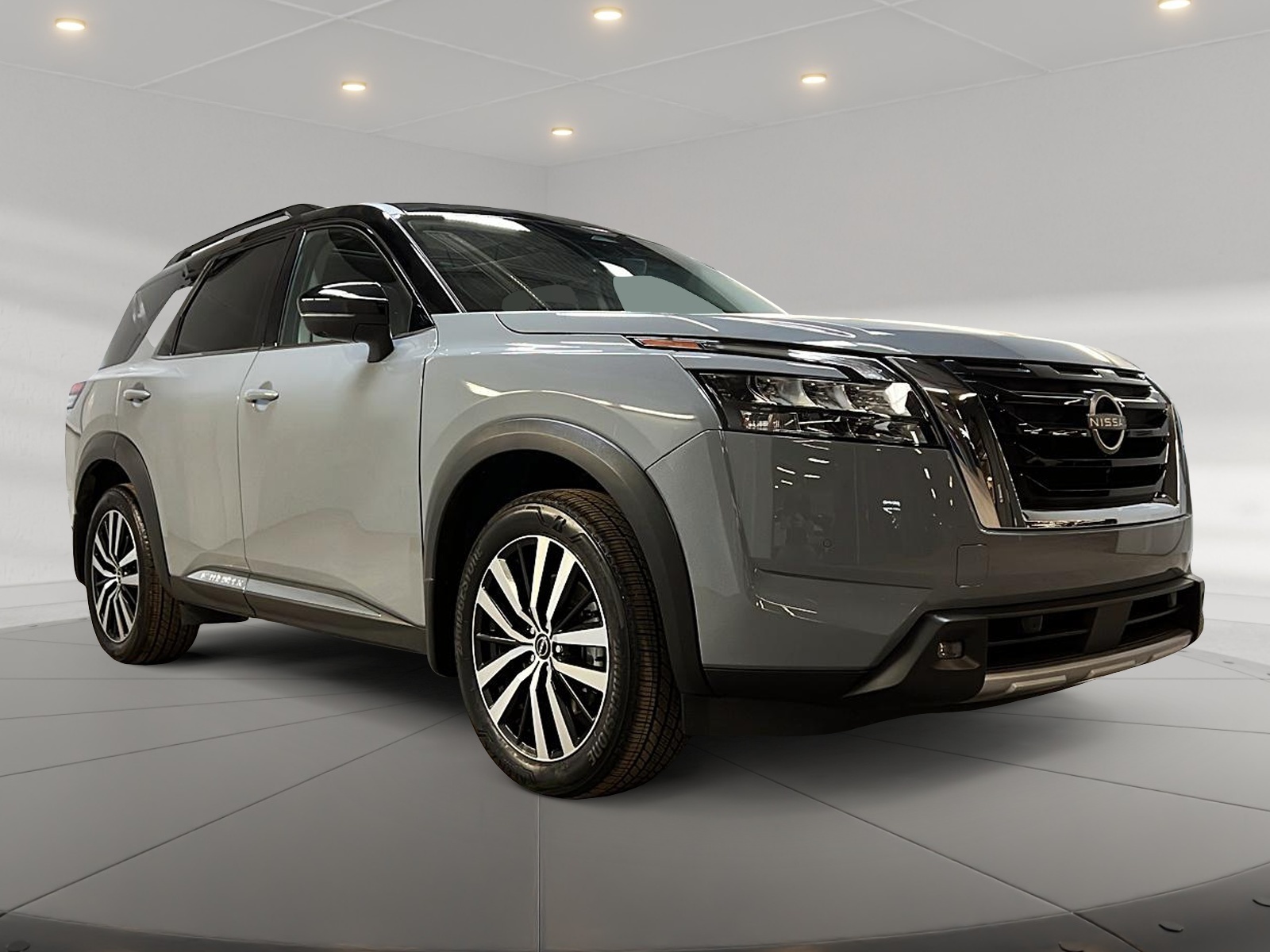 Nissan Pathfinder PLATINUM CUIR TOIT PANO NAV 4RM 2025 - image #3