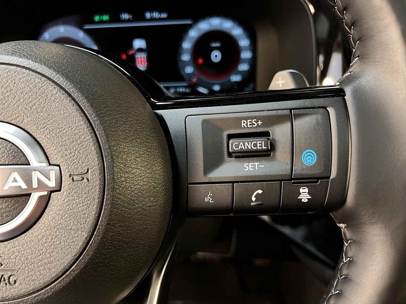 Nissan Pathfinder PLATINUM CUIR TOIT PANO NAV 4RM 2025 - image #23
