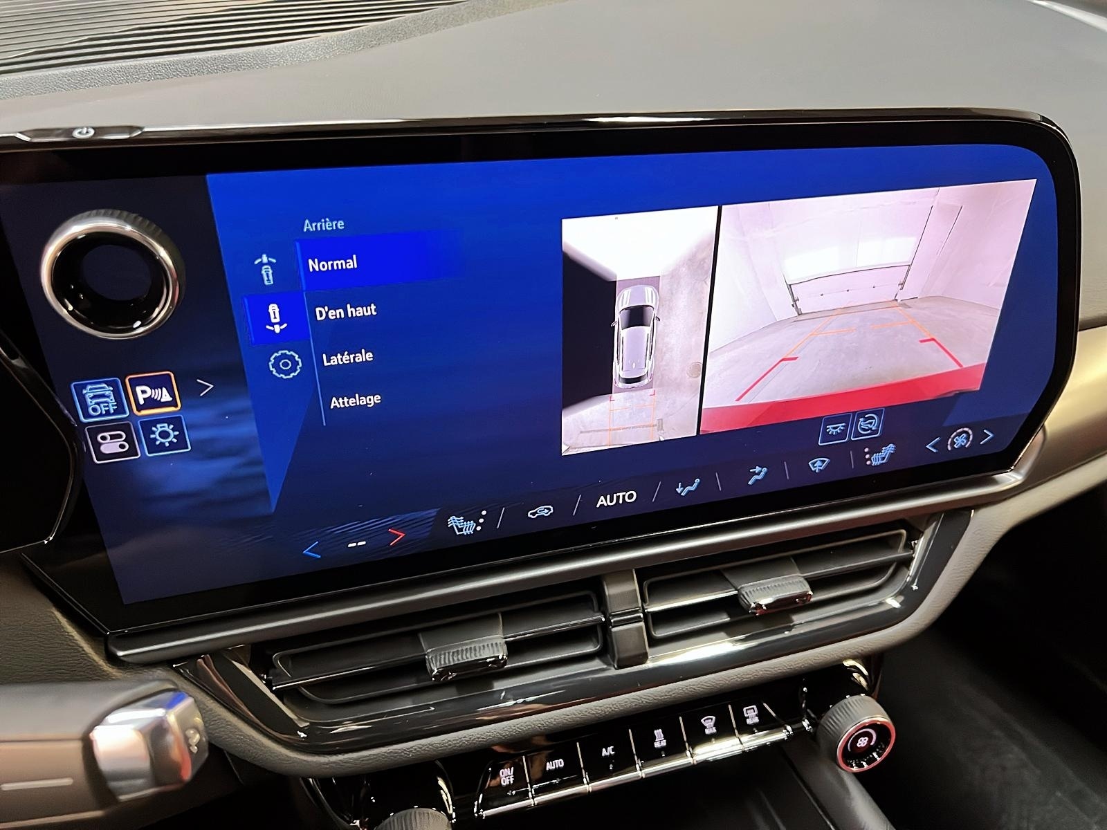 Chevrolet Equinox EV 2024 - Image #16