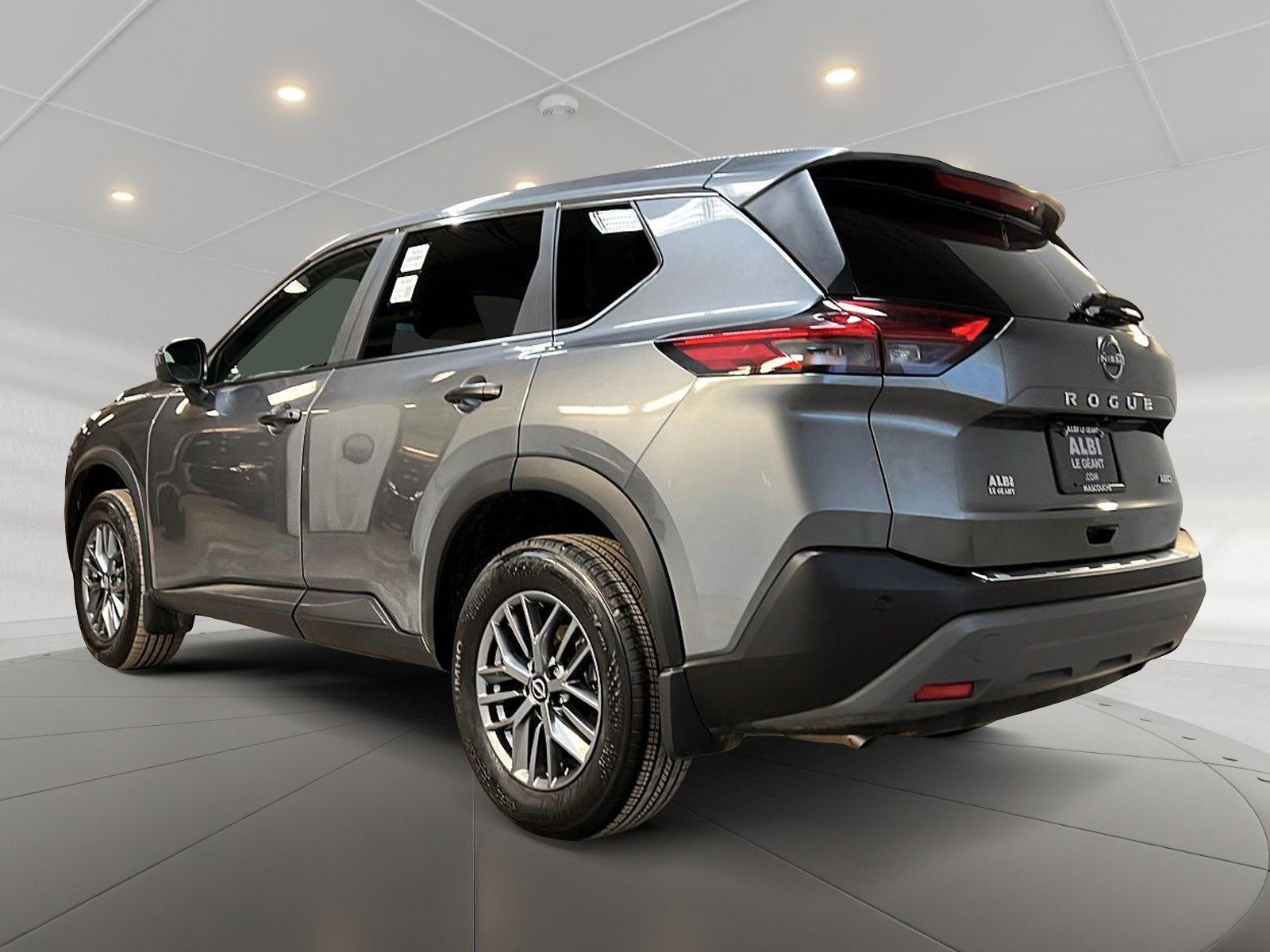 Nissan Rogue S 4RM 2023 - image #6