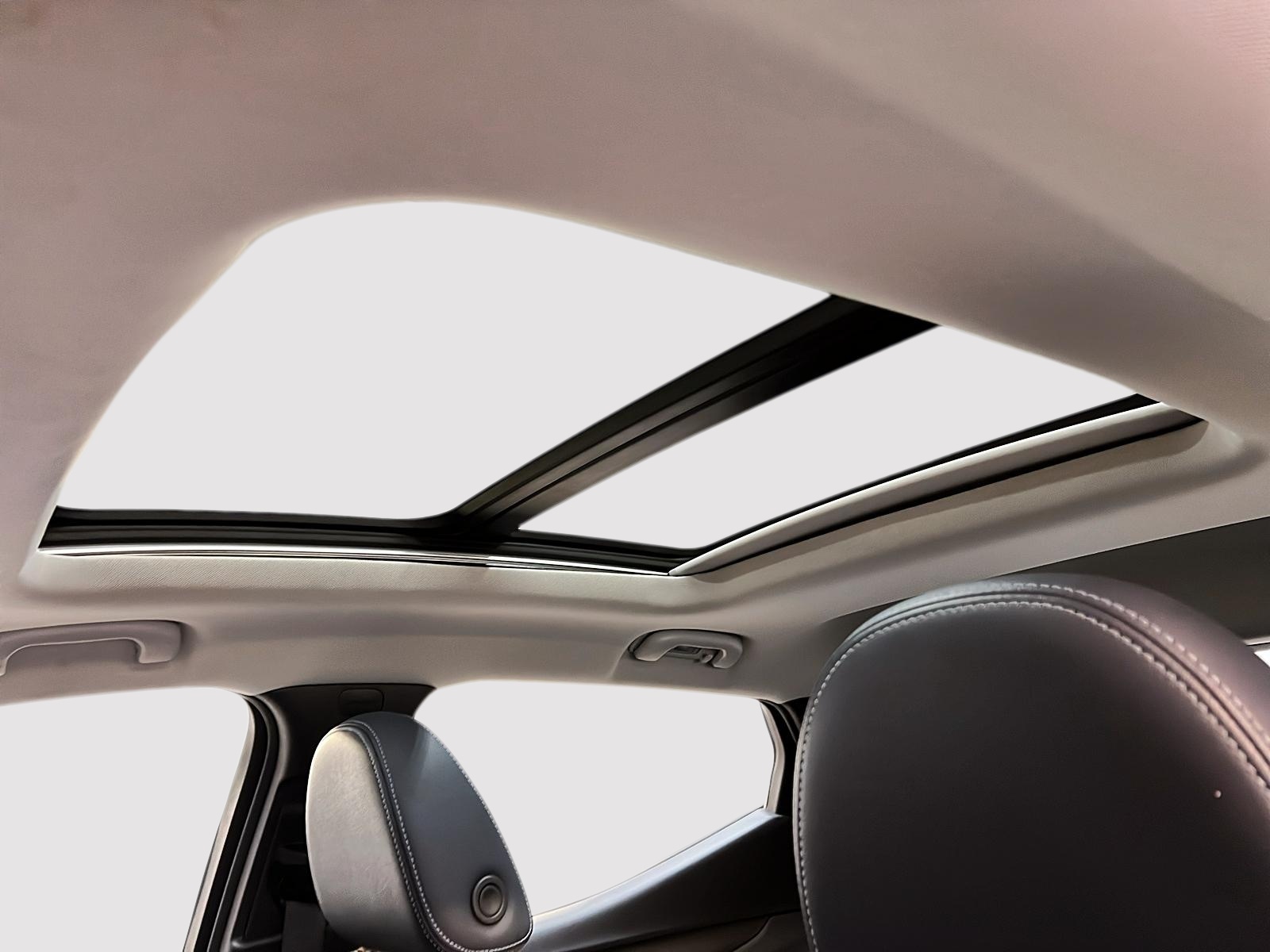 Chevrolet Bolt EUV 2022 - Image #10