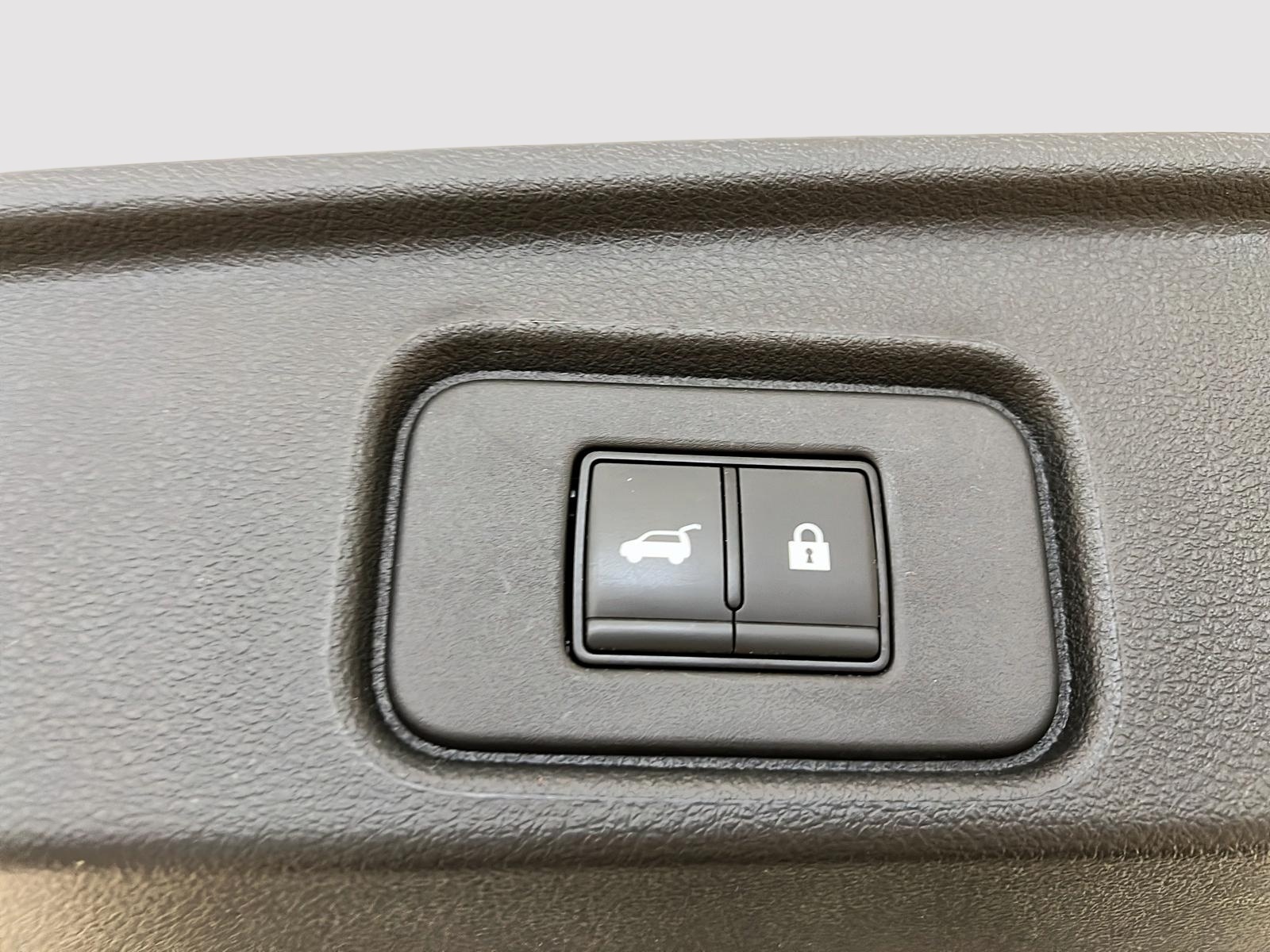 Nissan Pathfinder SL CUIR TOIT PANO NAV 4RM 2023 - image #16