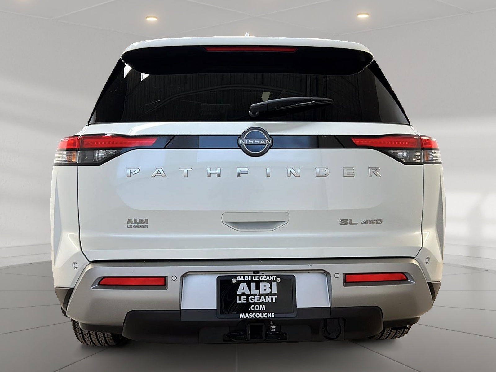 Nissan Pathfinder SL CUIR TOIT PANO NAV 4RM 2023 - image #5