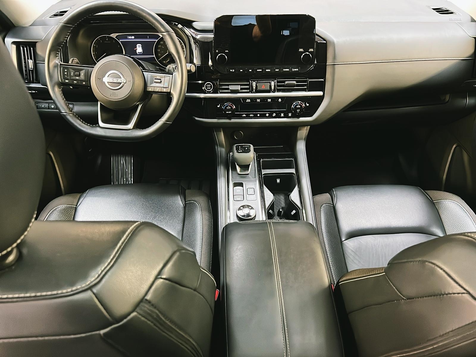 Nissan Pathfinder SL CUIR TOIT PANO NAV 4RM 2023 - image #13