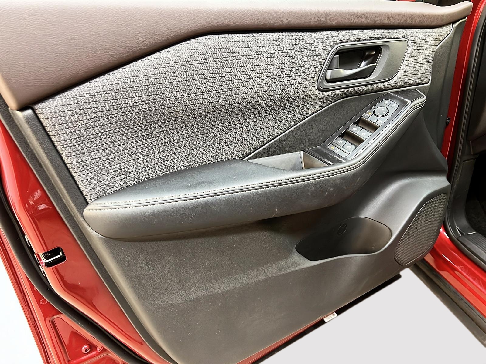 Nissan Rogue 2022 - Image #22