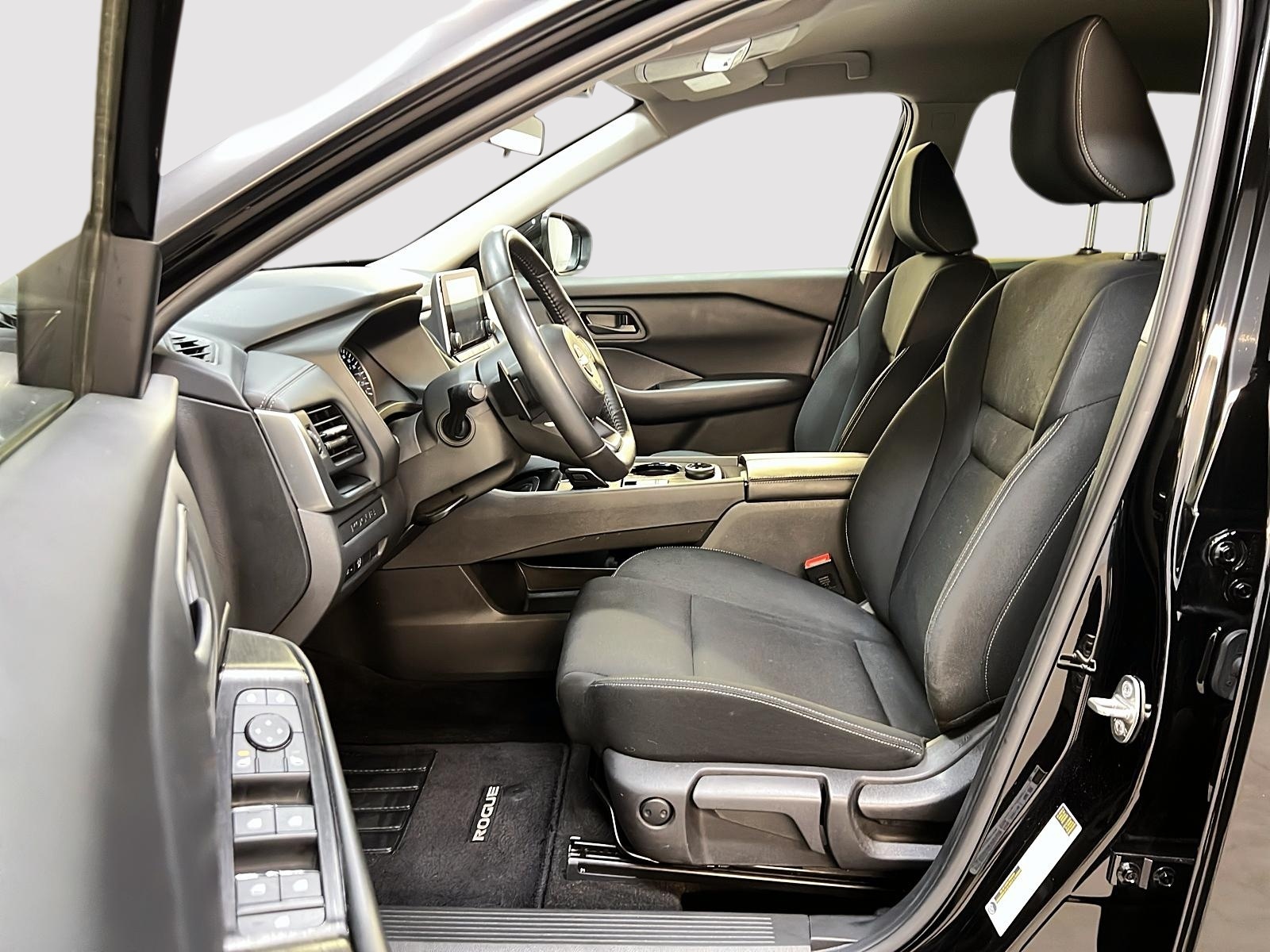 Nissan Rogue S 4RM 2024 - image #7