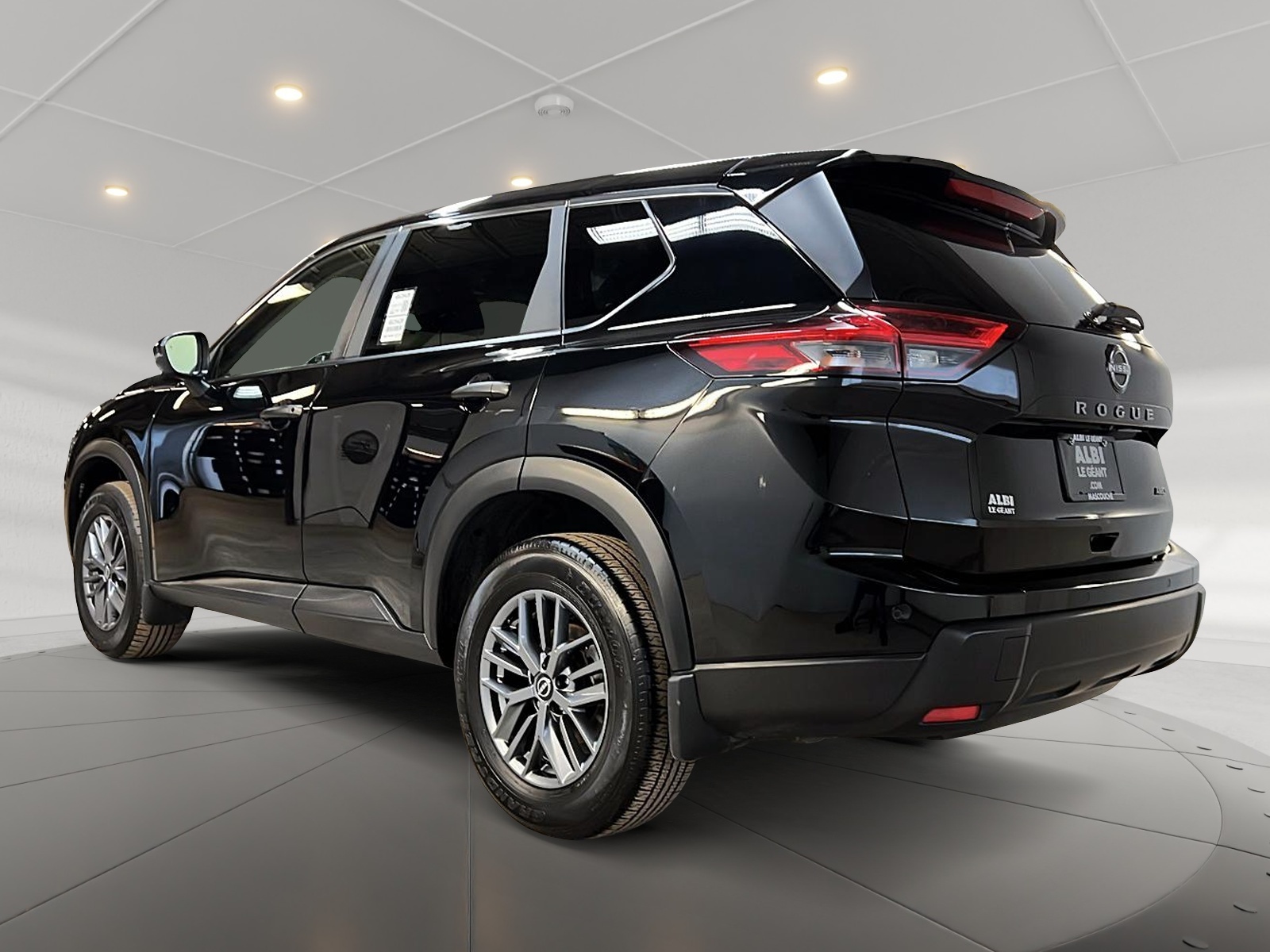 Nissan Rogue S 4RM 2024 - image #6