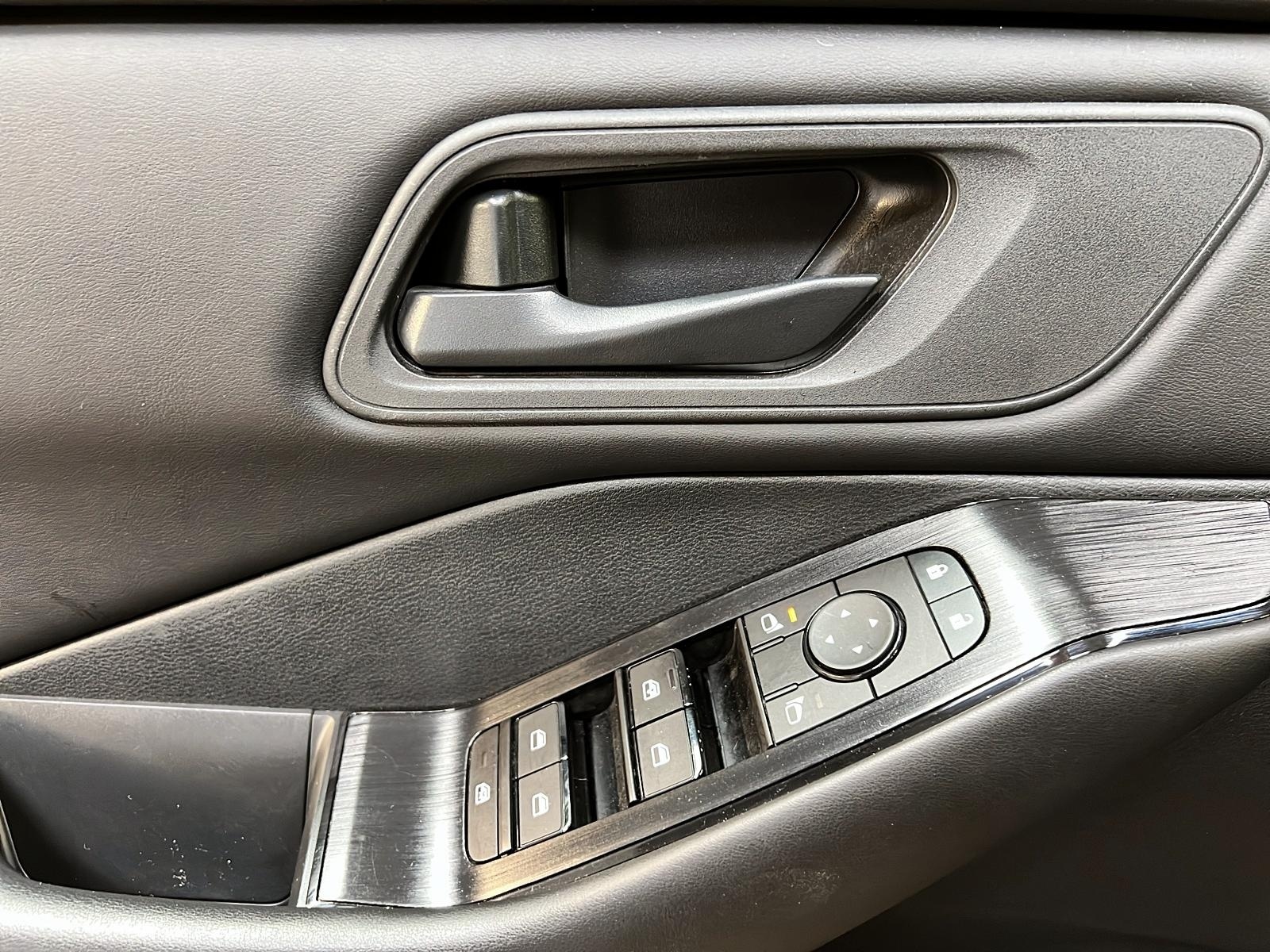 Nissan Rogue S 4RM 2024 - image #21