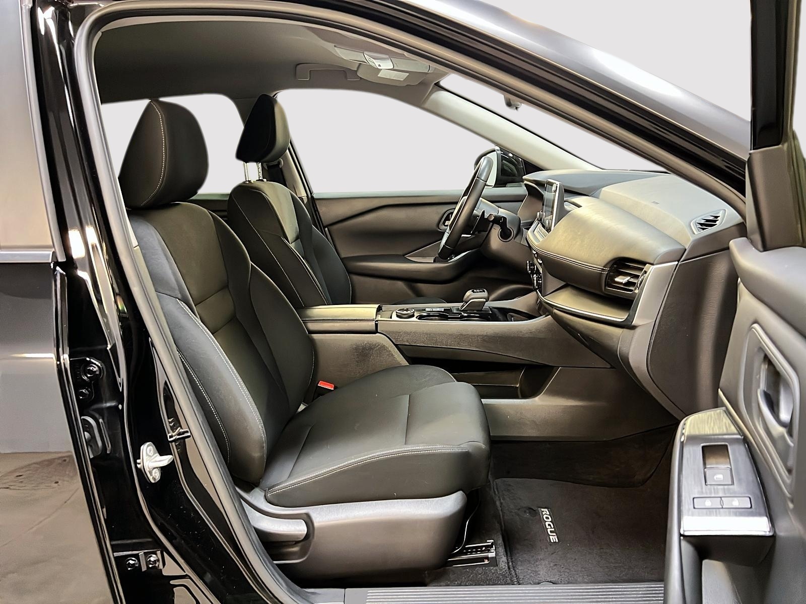 Nissan Rogue S 4RM 2024 - image #8