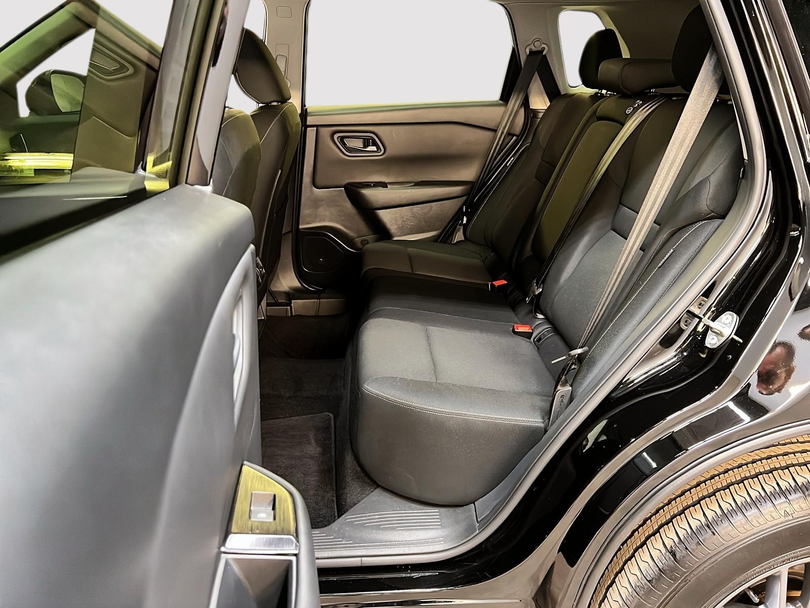 Nissan Rogue S 4RM 2024 - image #9