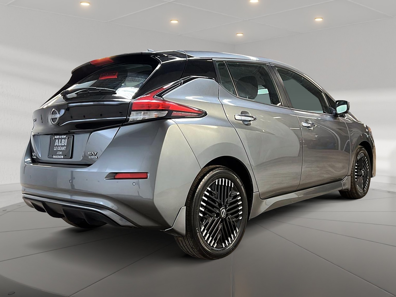 Nissan Leaf 2023 - Image #4