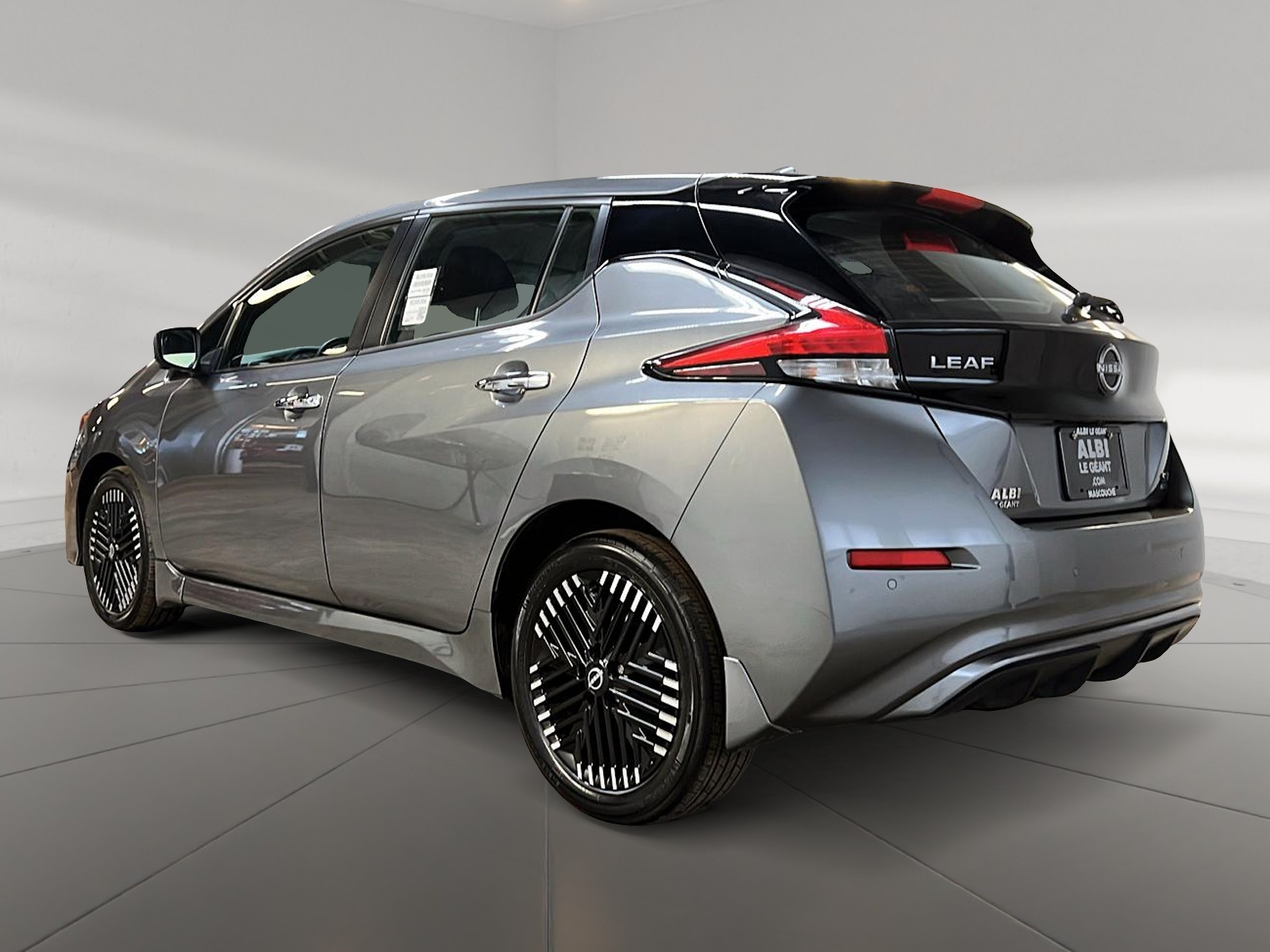 Nissan Leaf SV PLUS NAV 2023 - image #6