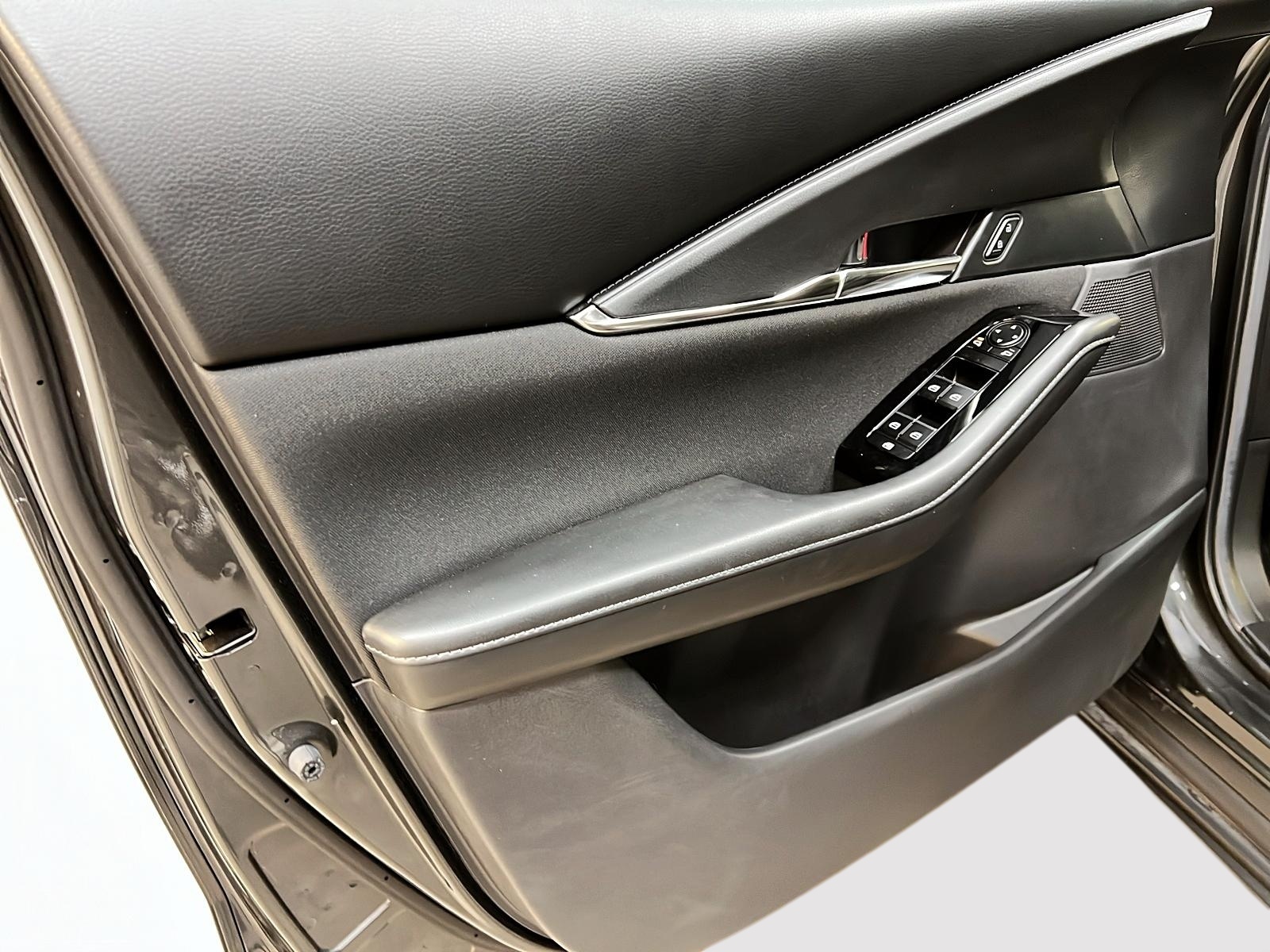 Mazda CX-30 2024 - Image #23