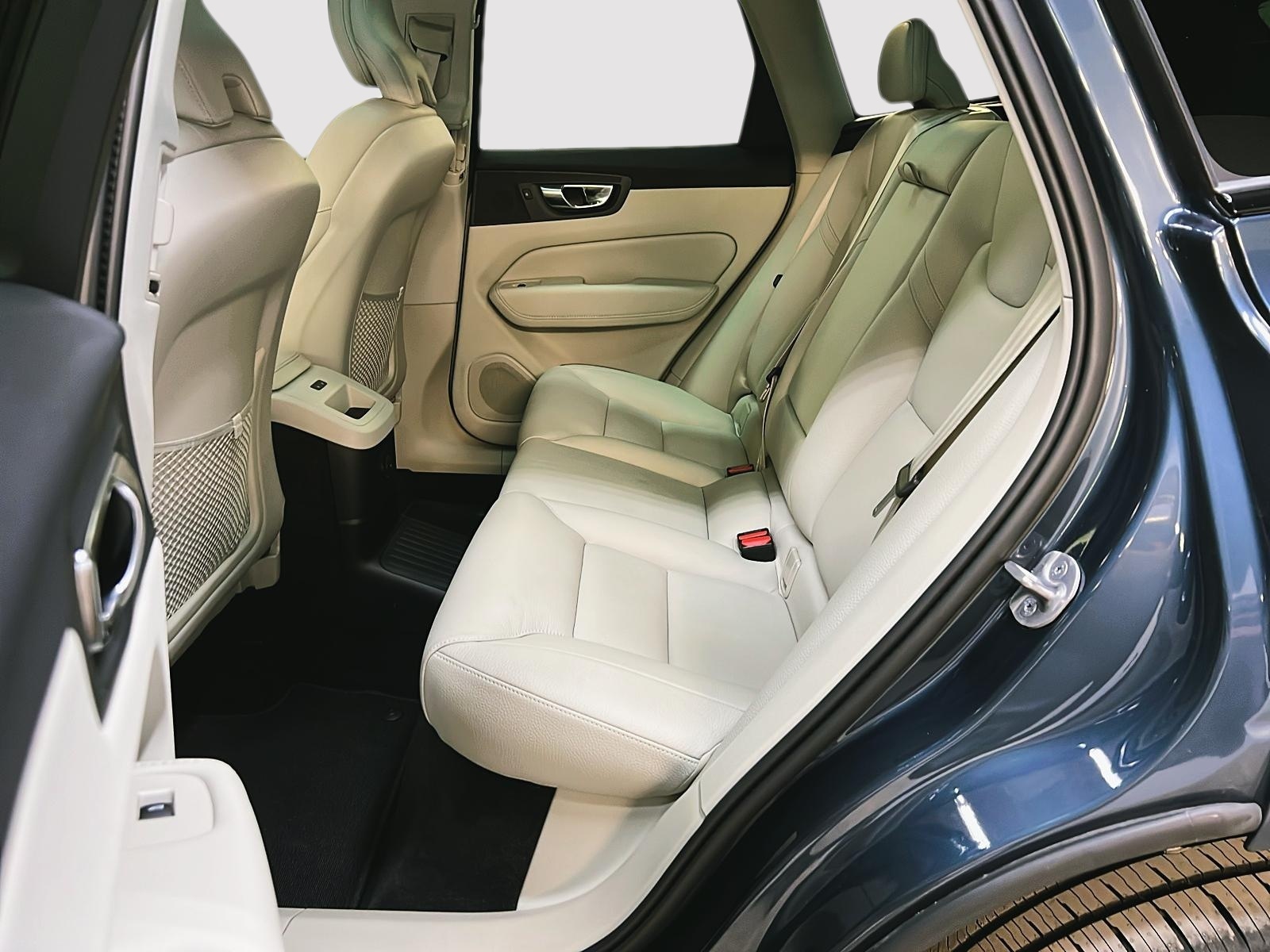 Volvo XC60 2024 - Image #10