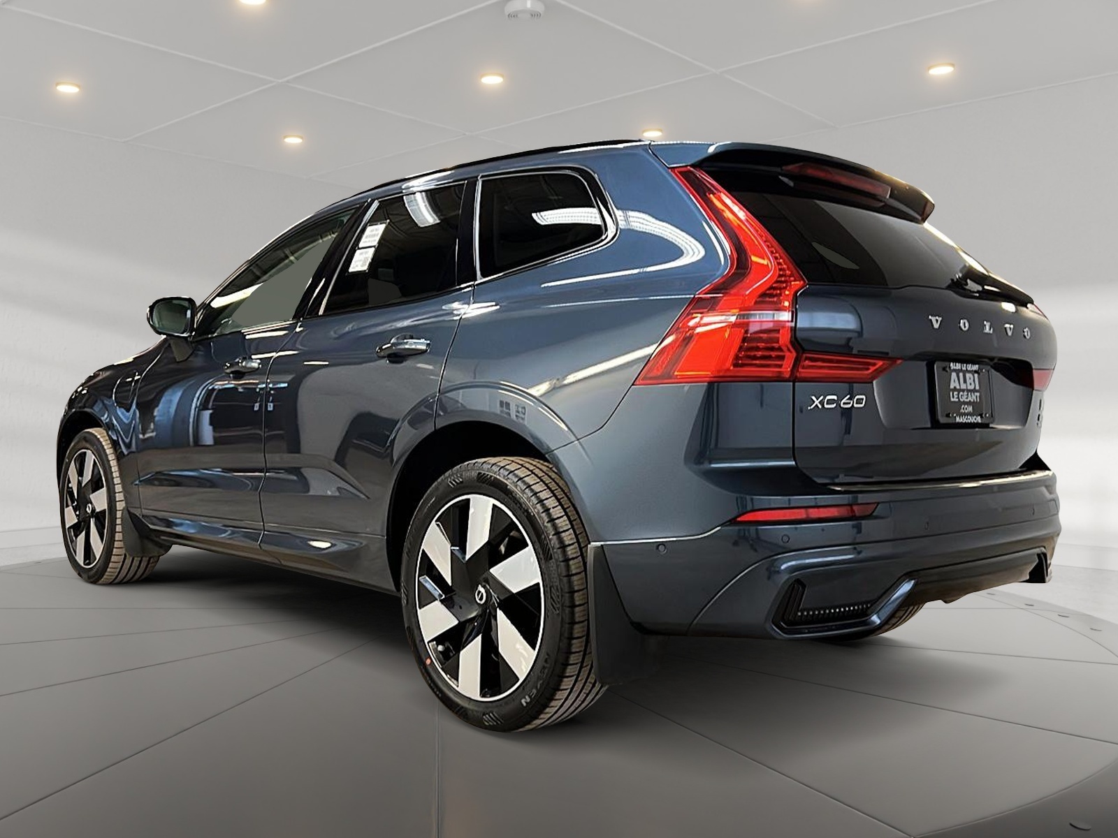Volvo XC60 2024 - Image #6